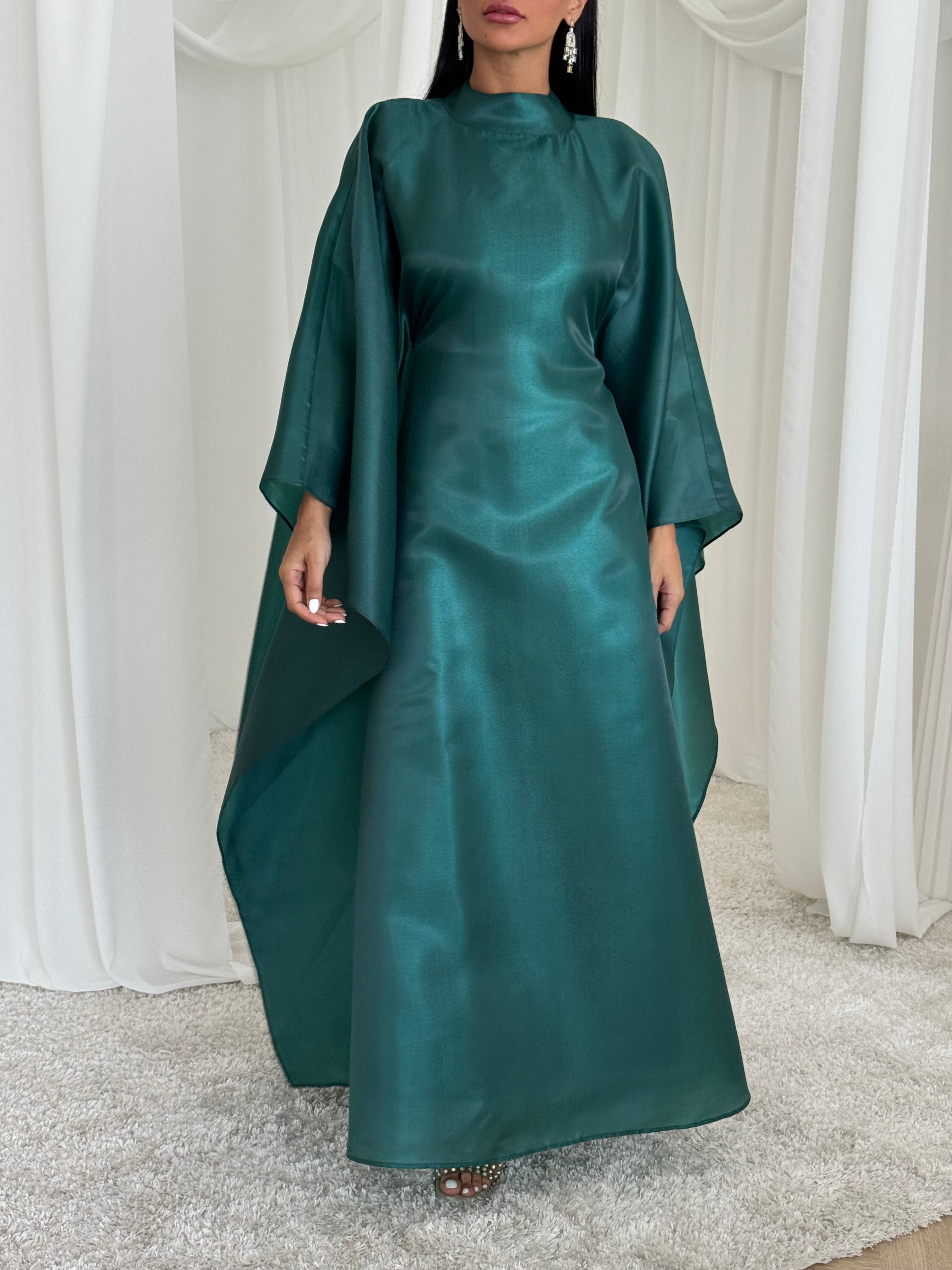 Inaya in Green