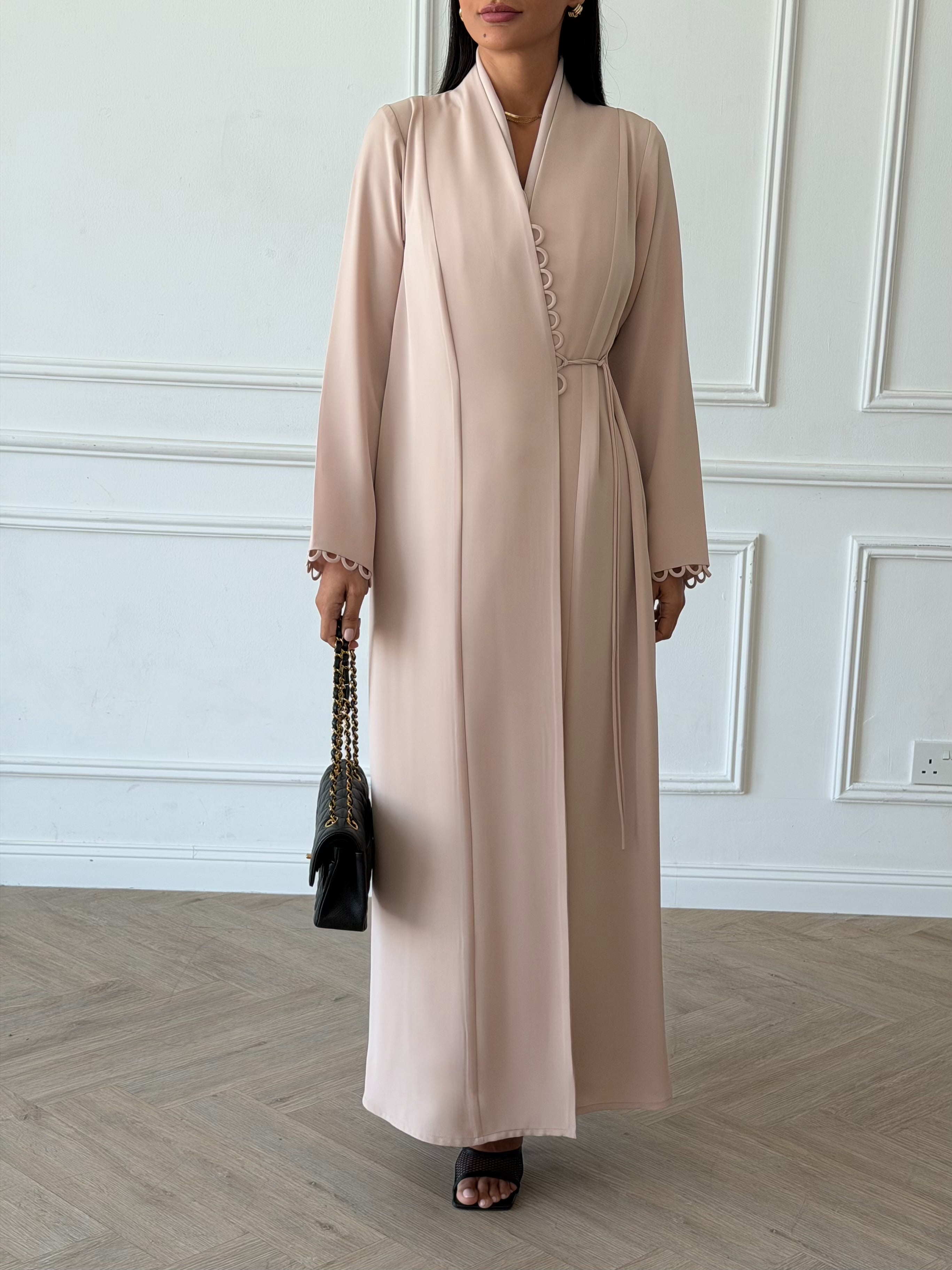 Tamara in Beige