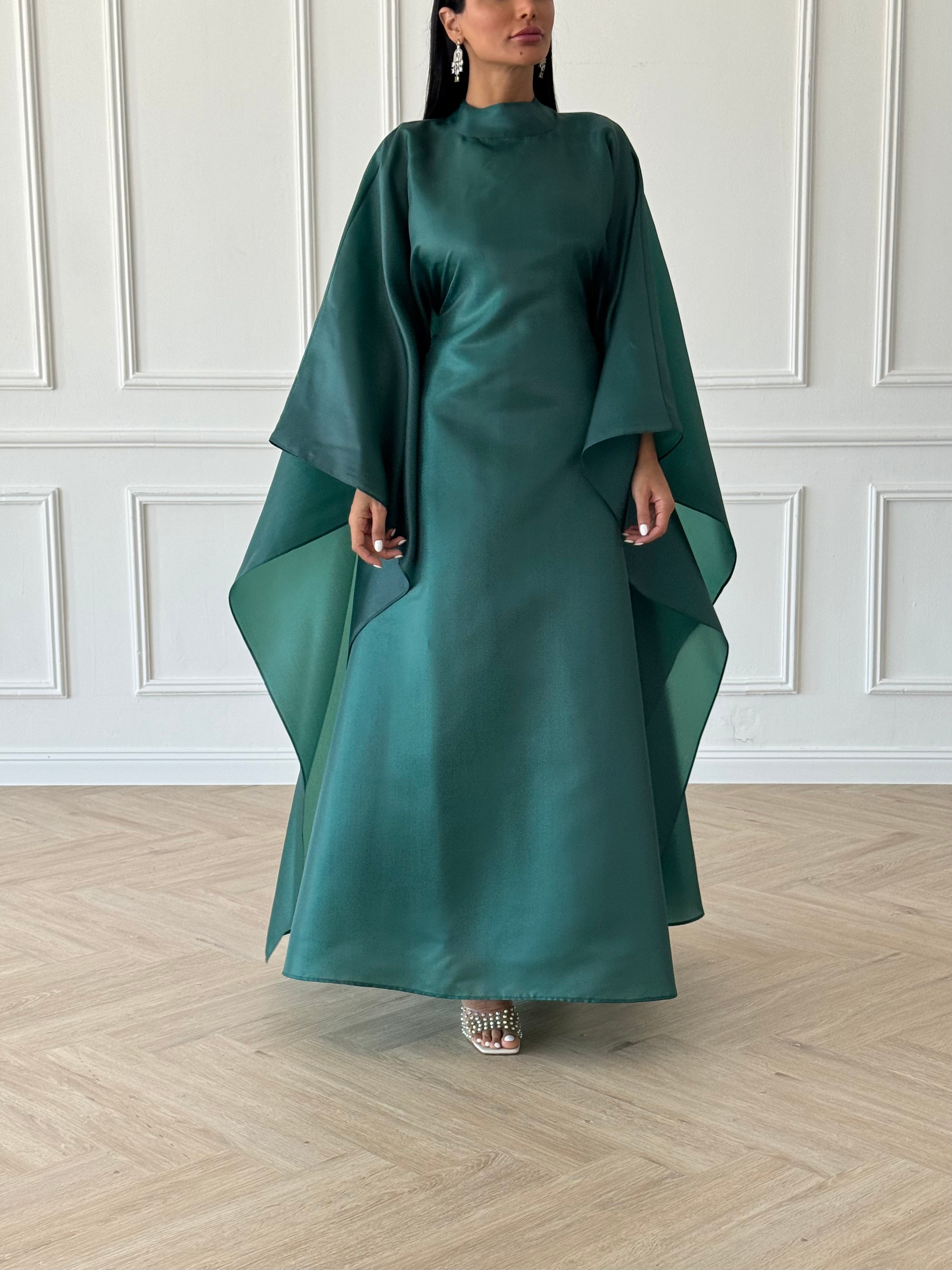 Inaya in Green