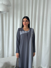 Ohoud in Grey