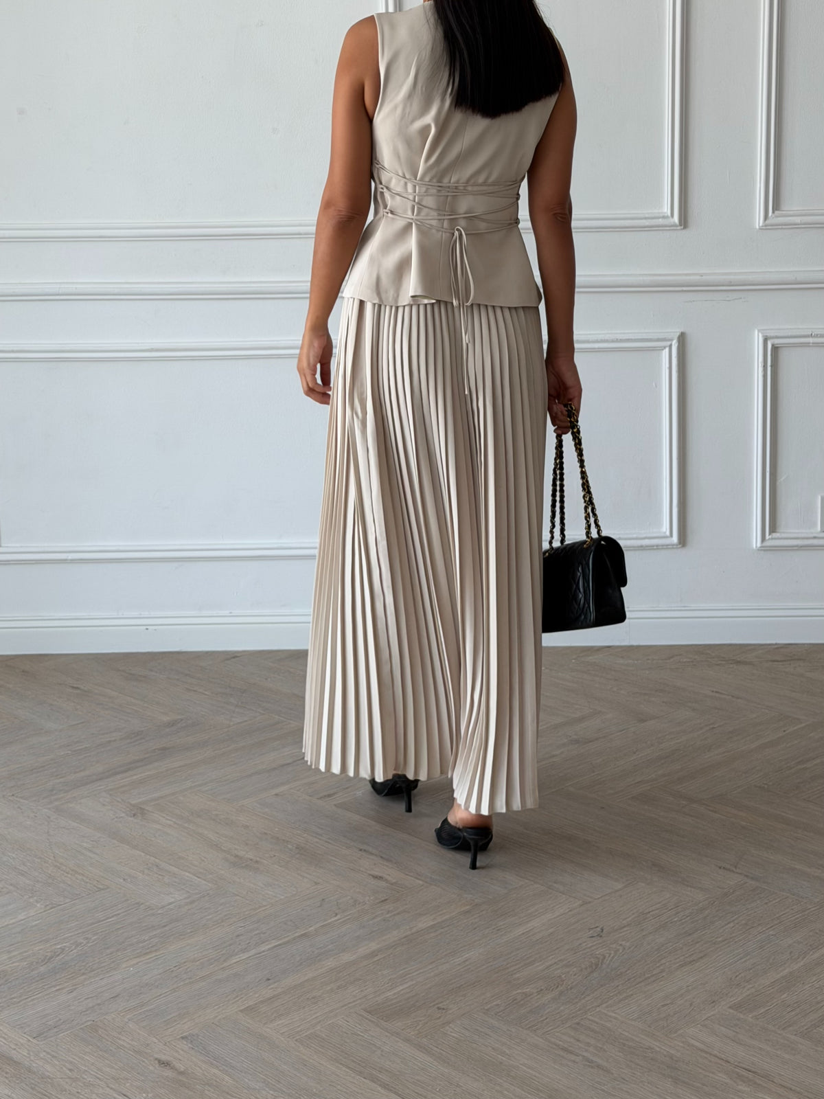 Rahaf in Black-Beige