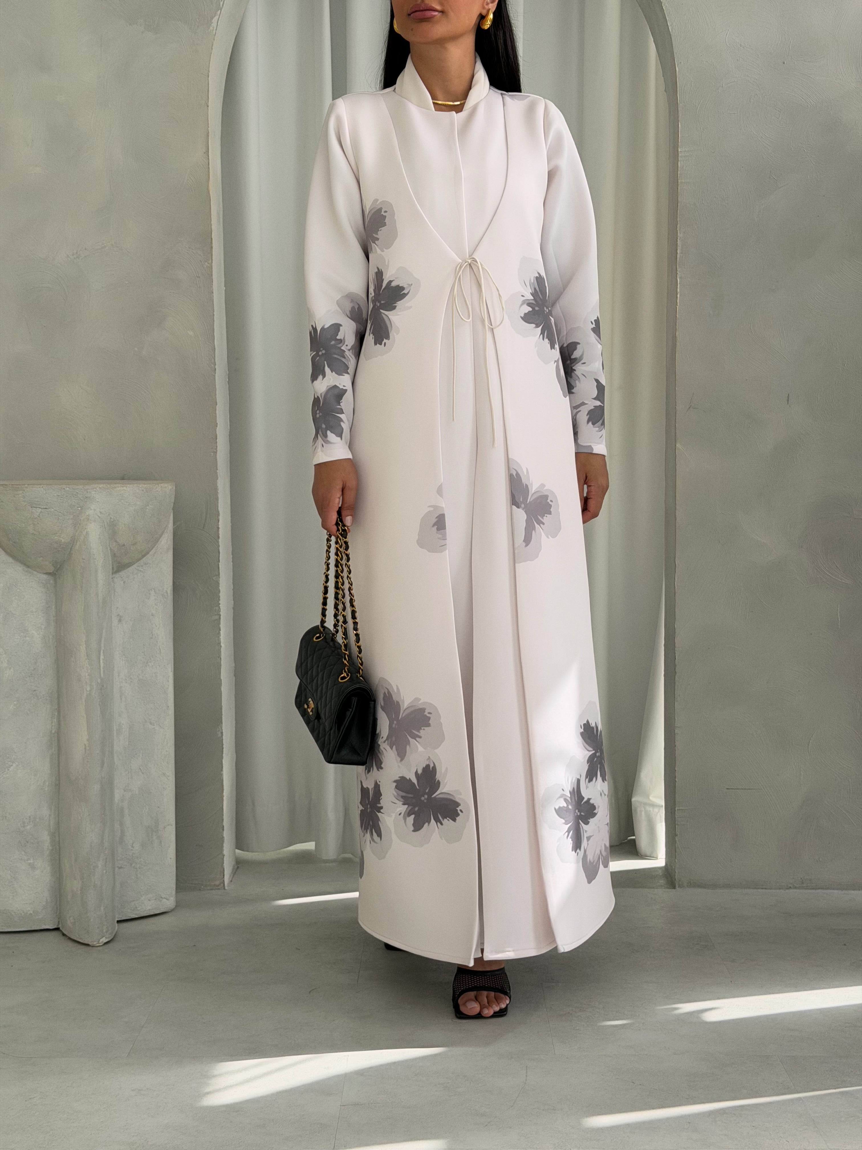 Nuha in Offwhite