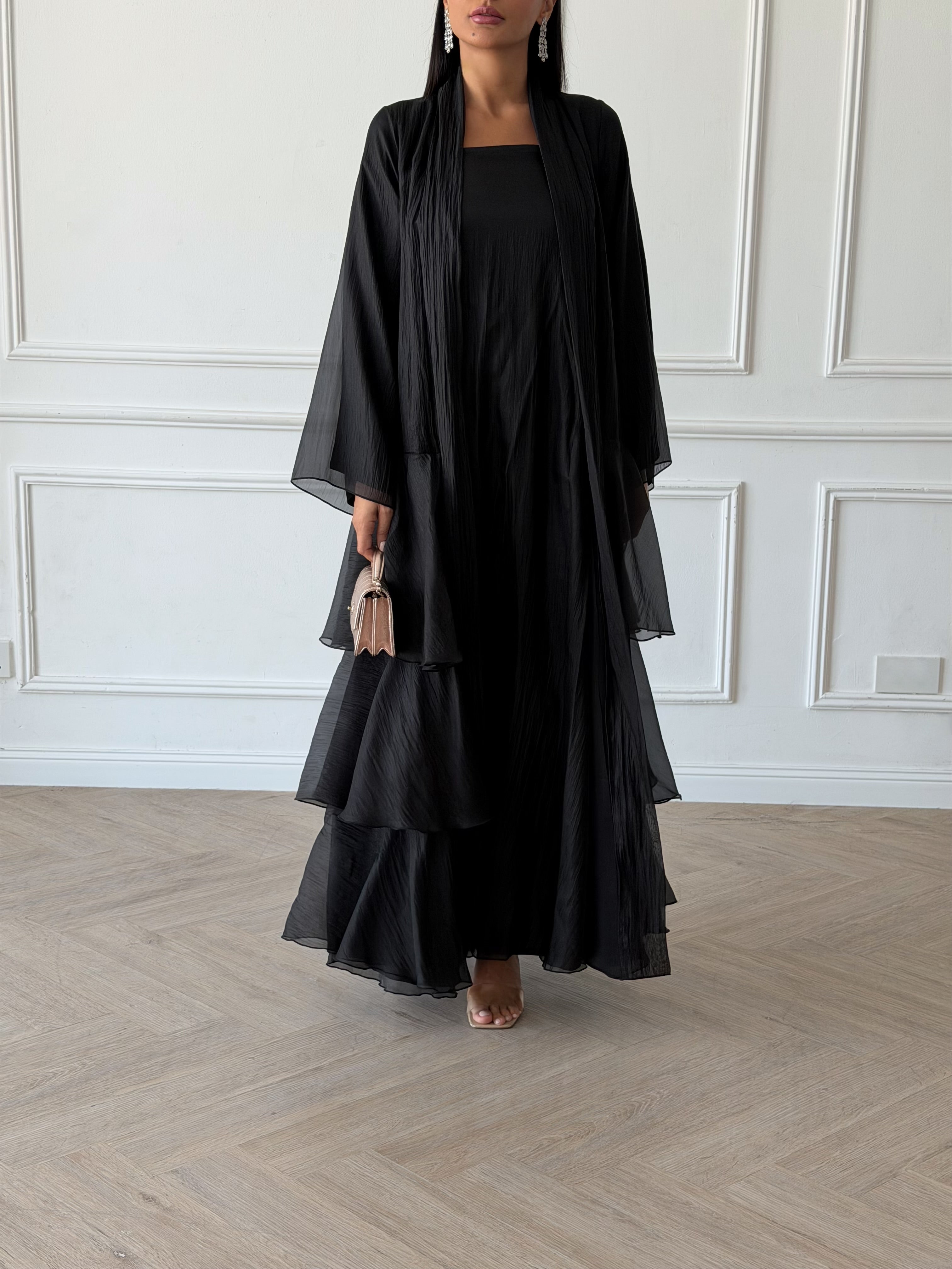 Farah in Black