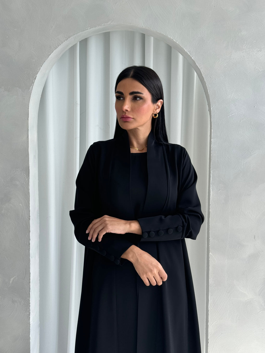 Yara in Black