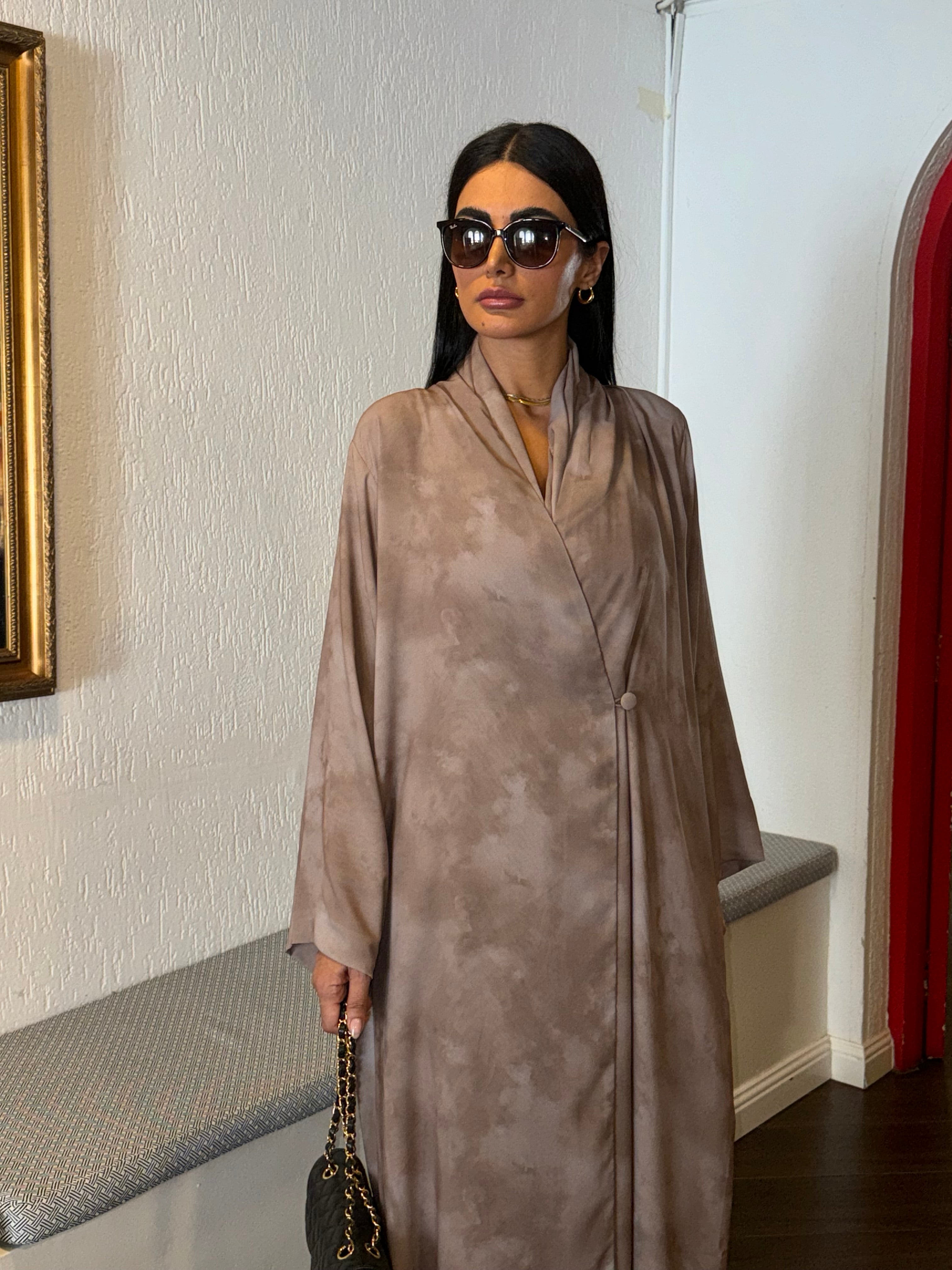 Hamda in Beige