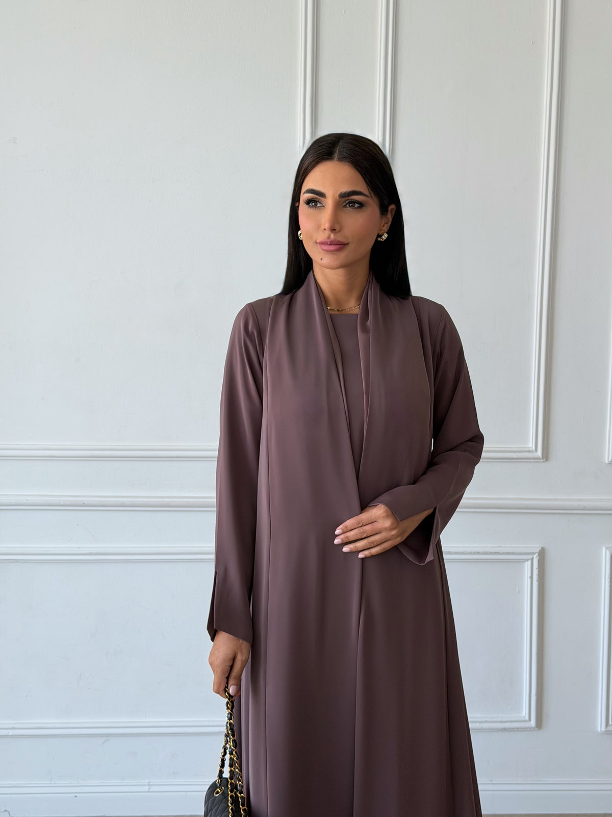 Mahra in Brown