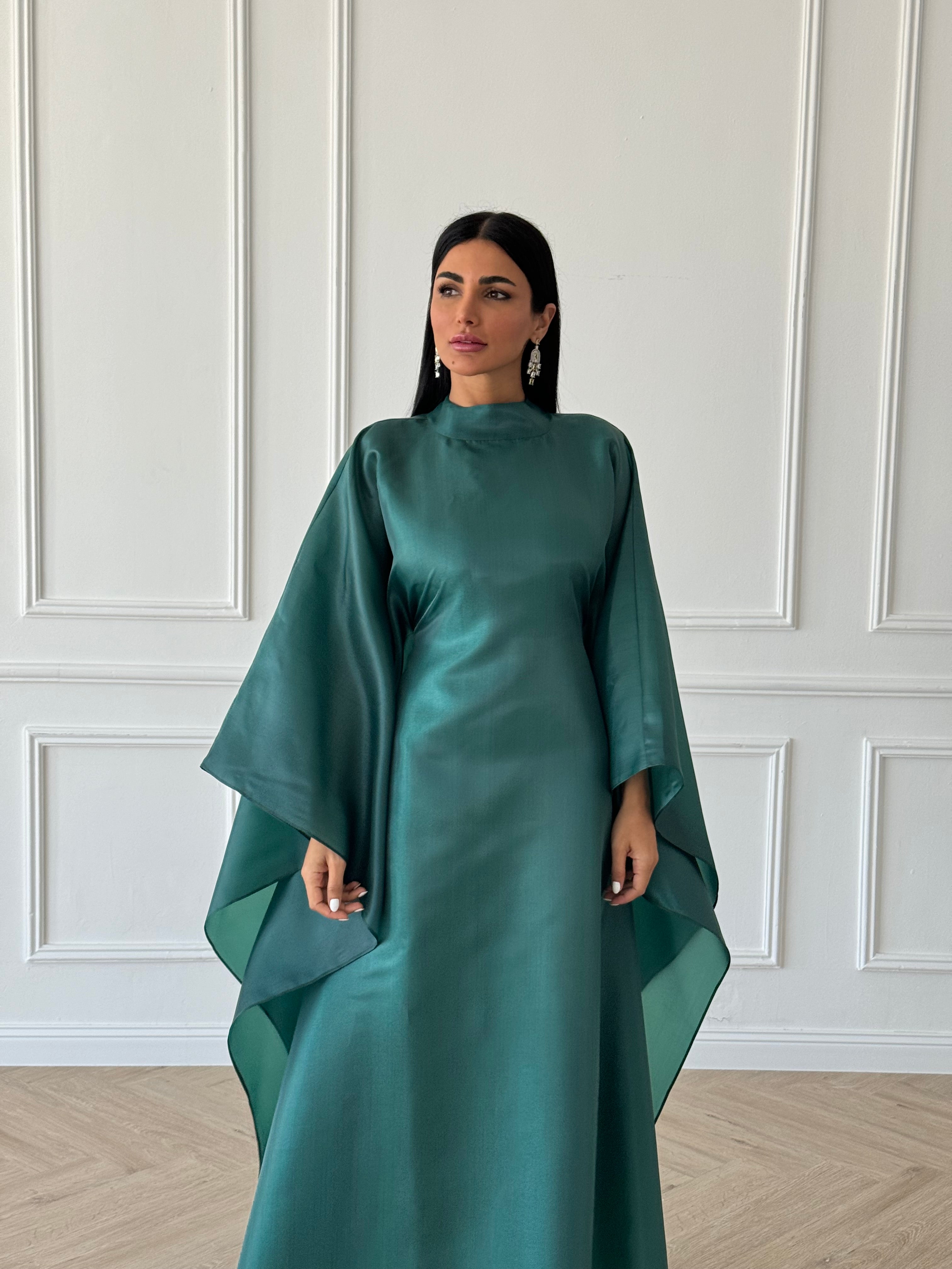 Inaya in Green
