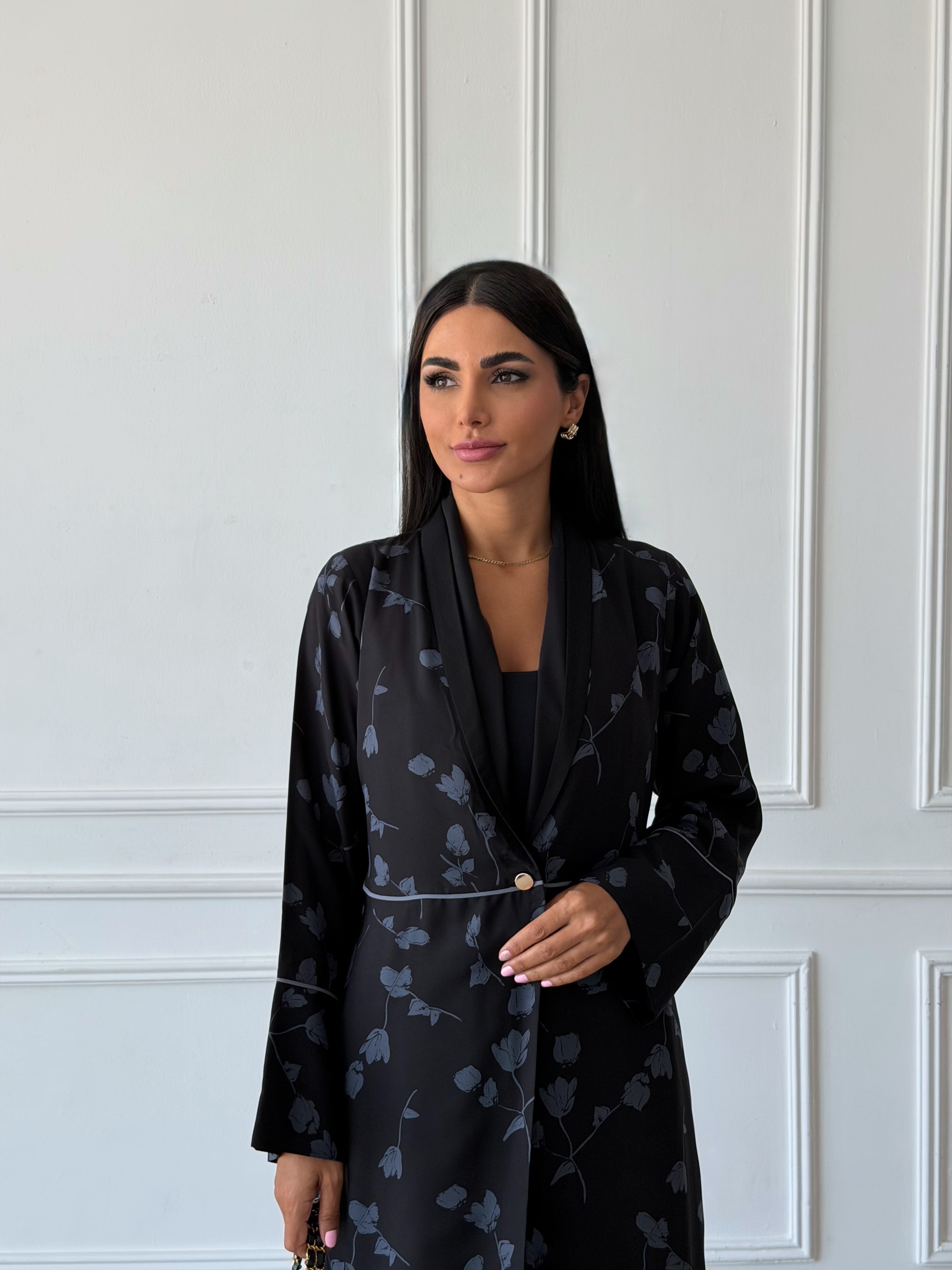 Rania in Black Grey