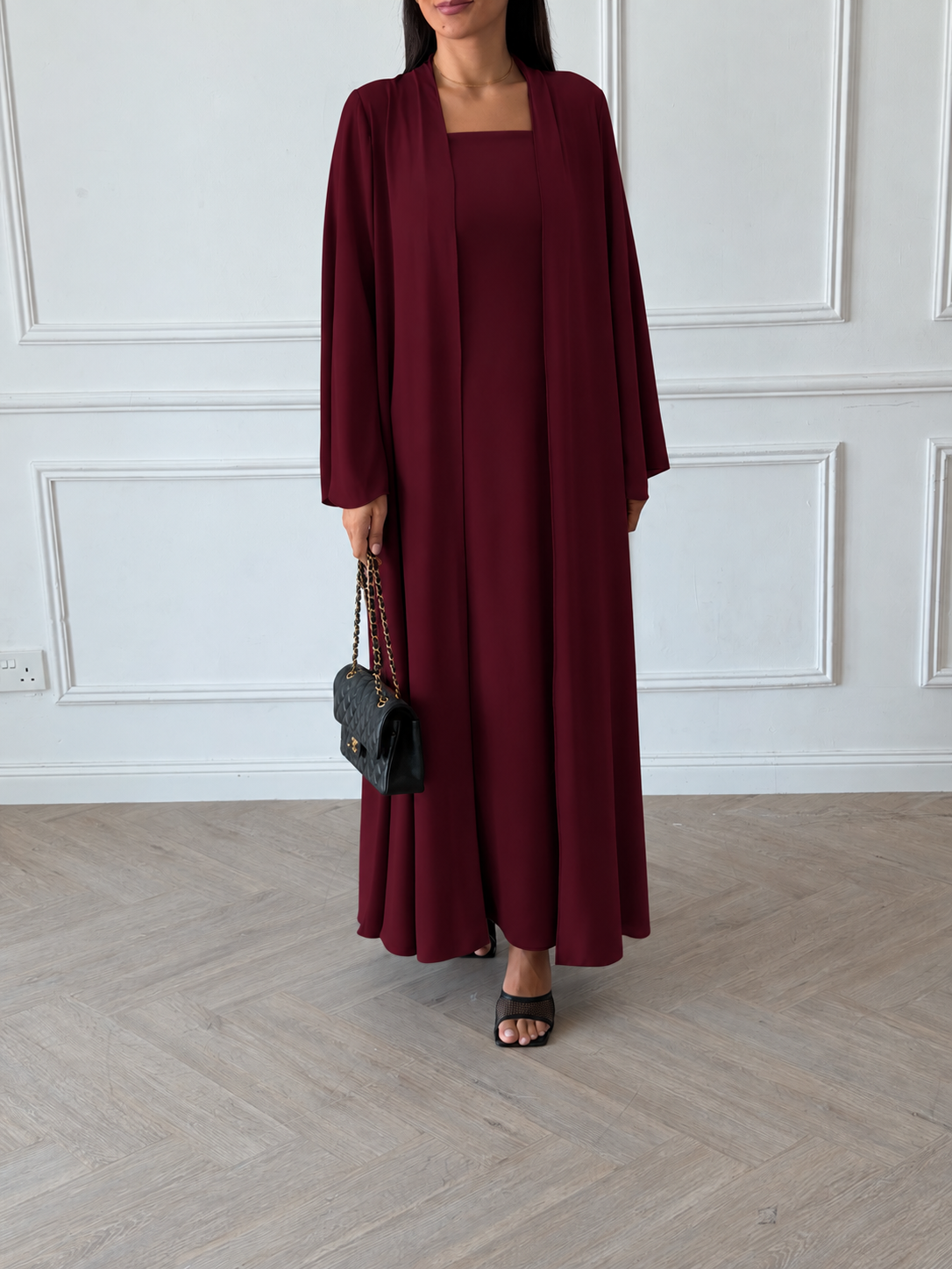 Mizna in Maroon