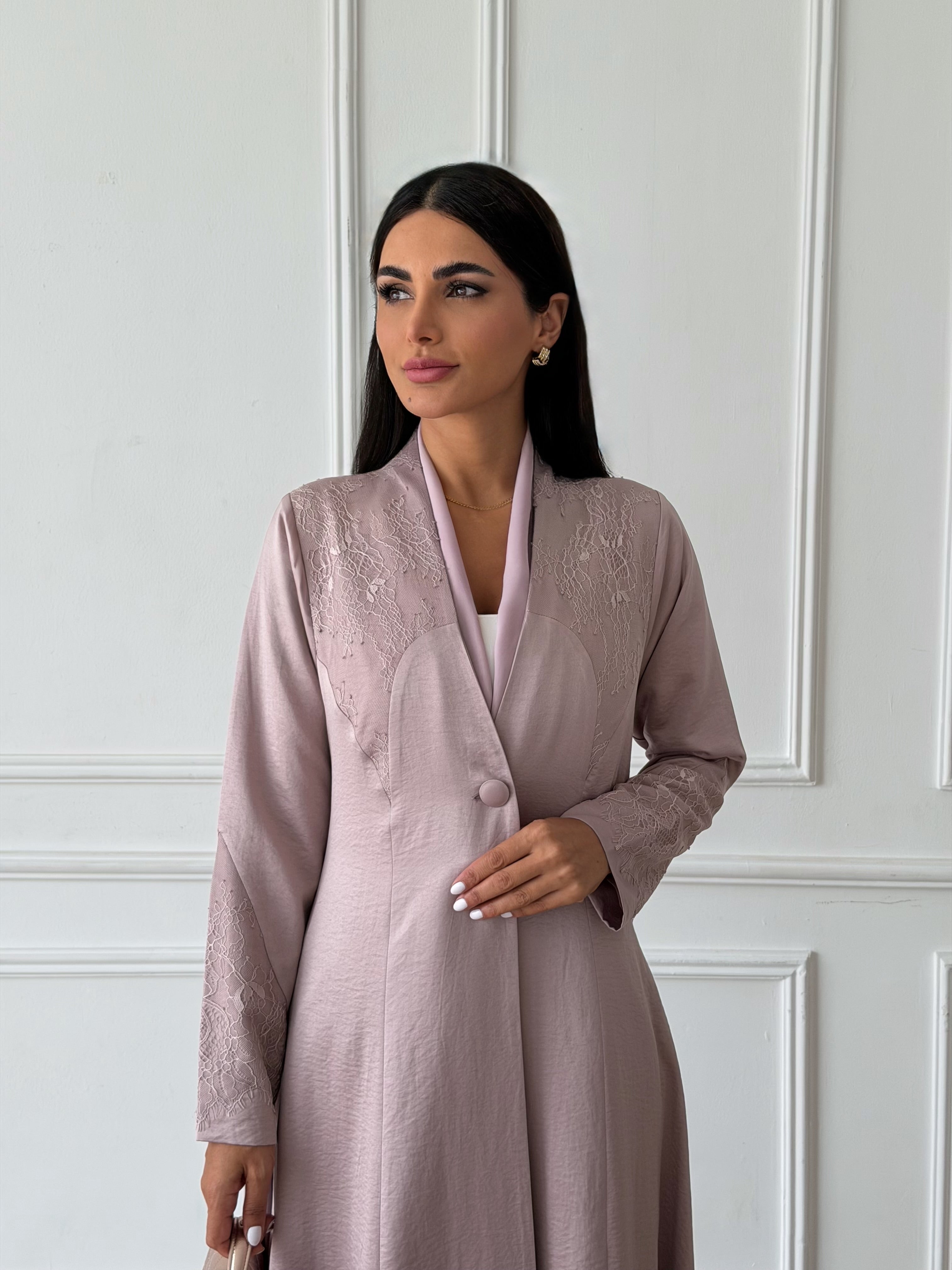 Manar in Lilac