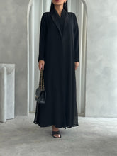 Asila in Black