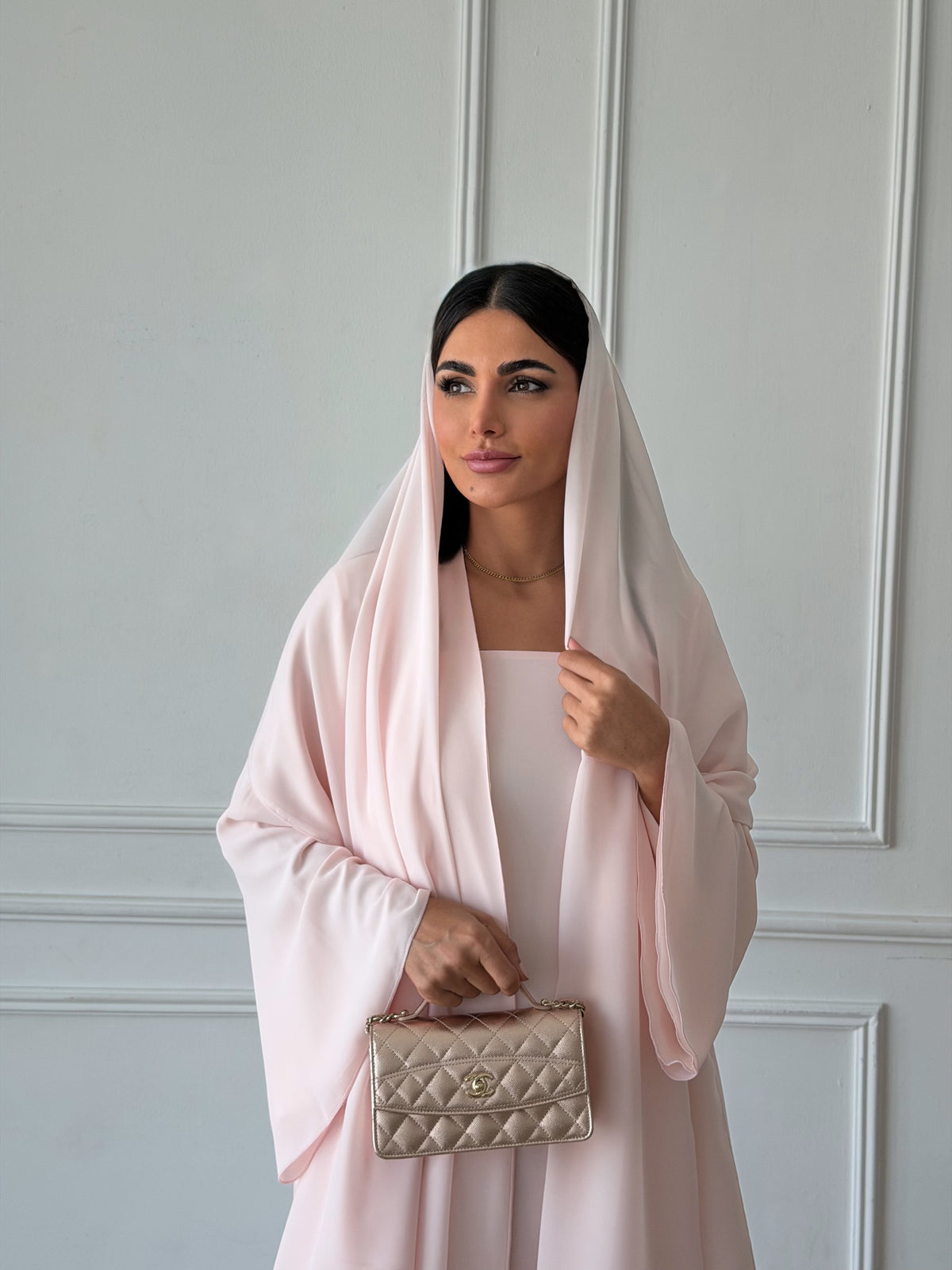 Mizna in Pink