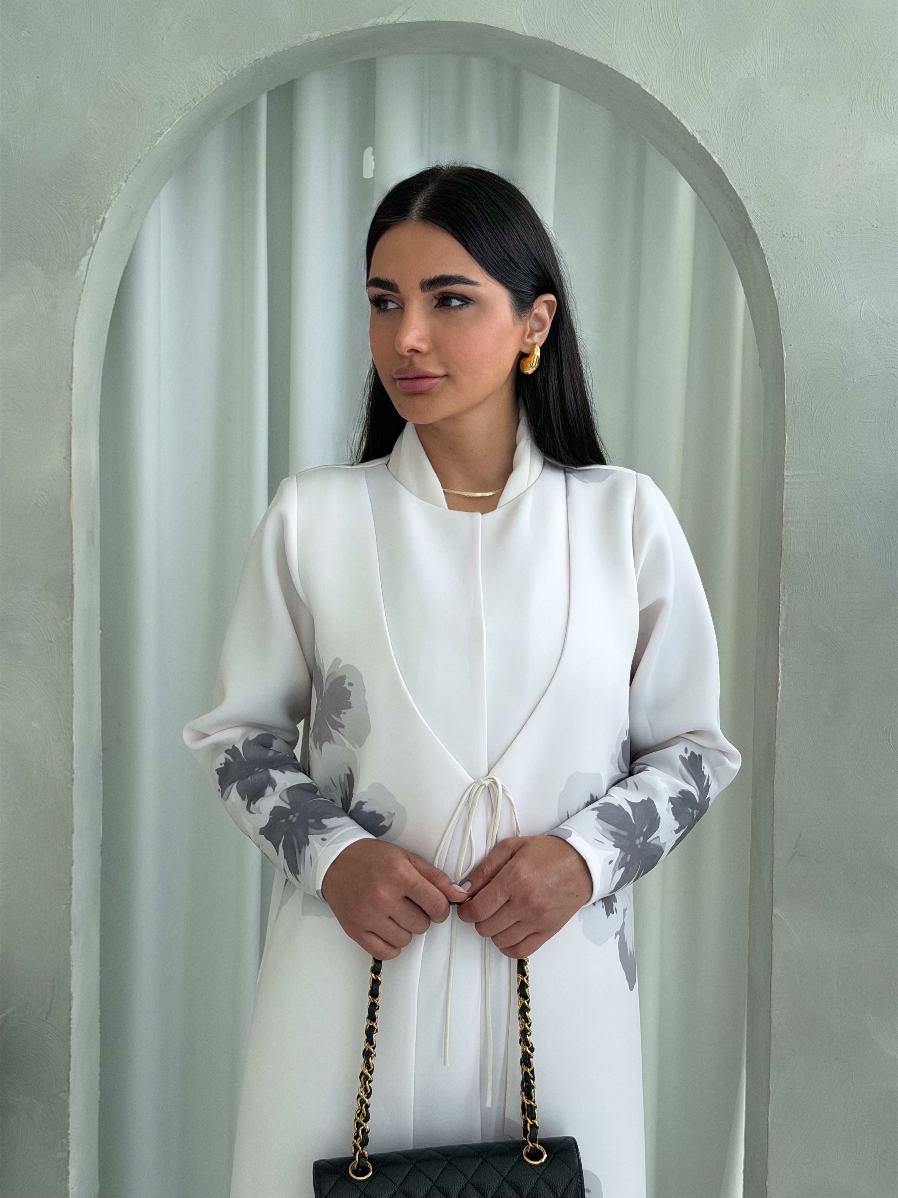 Nuha in Offwhite