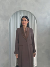 Dina in Brown