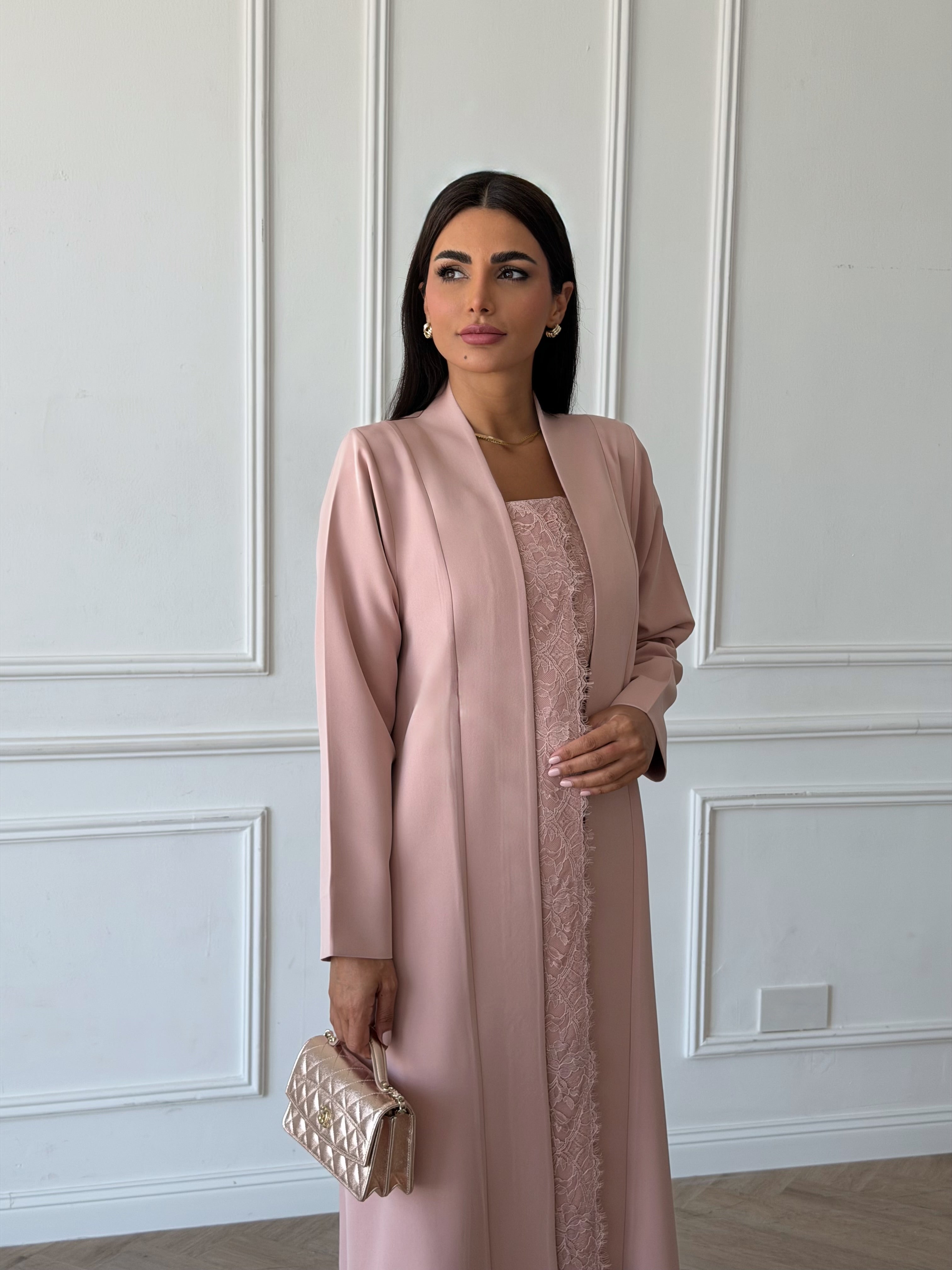 Khawla in Pink