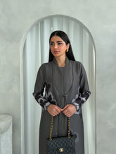 Nuha in Olive-Grey