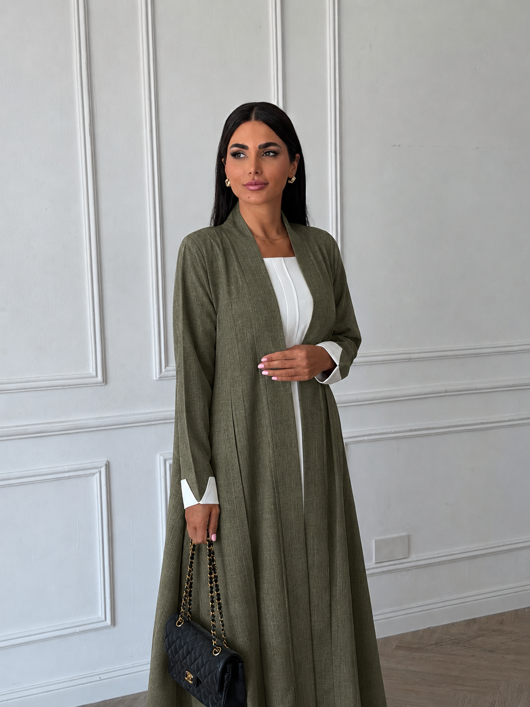 Noura in Olive