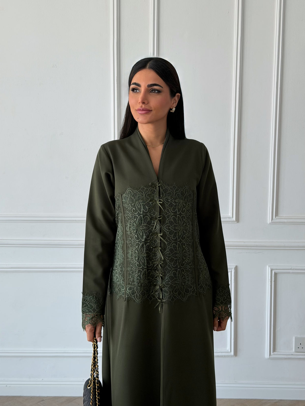 Aseela in Olive