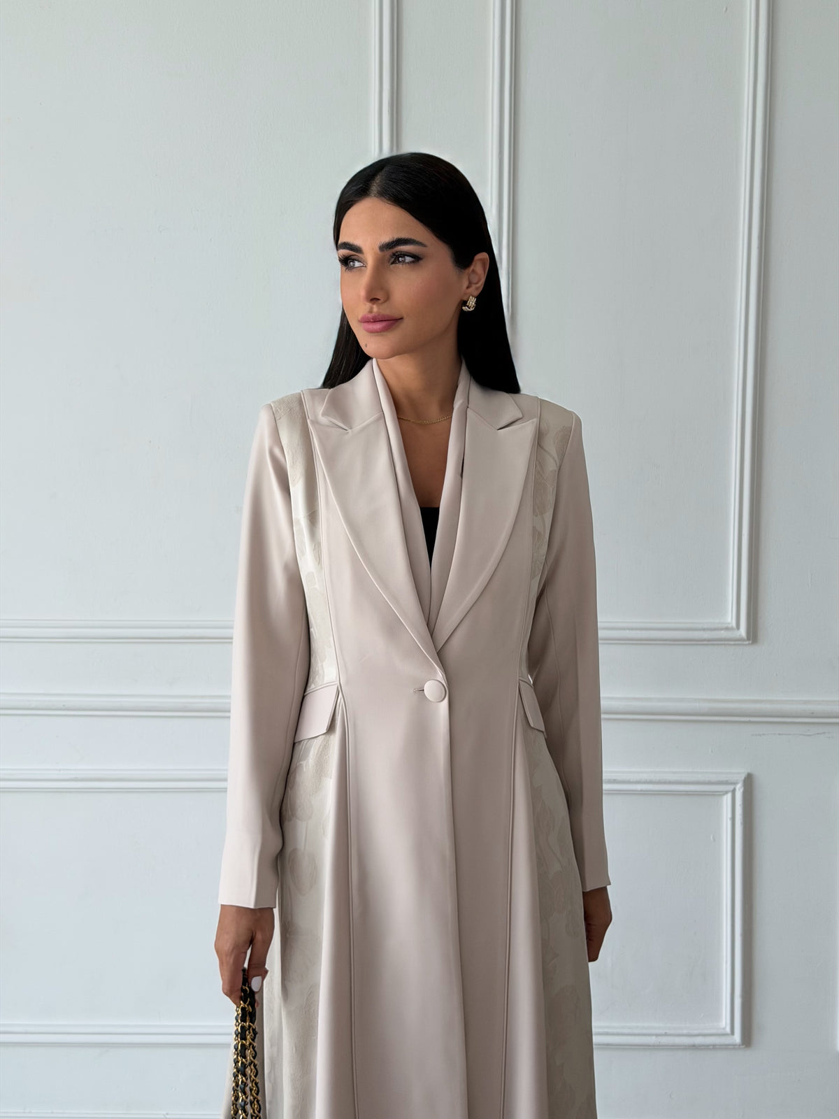 Wafa in Beige