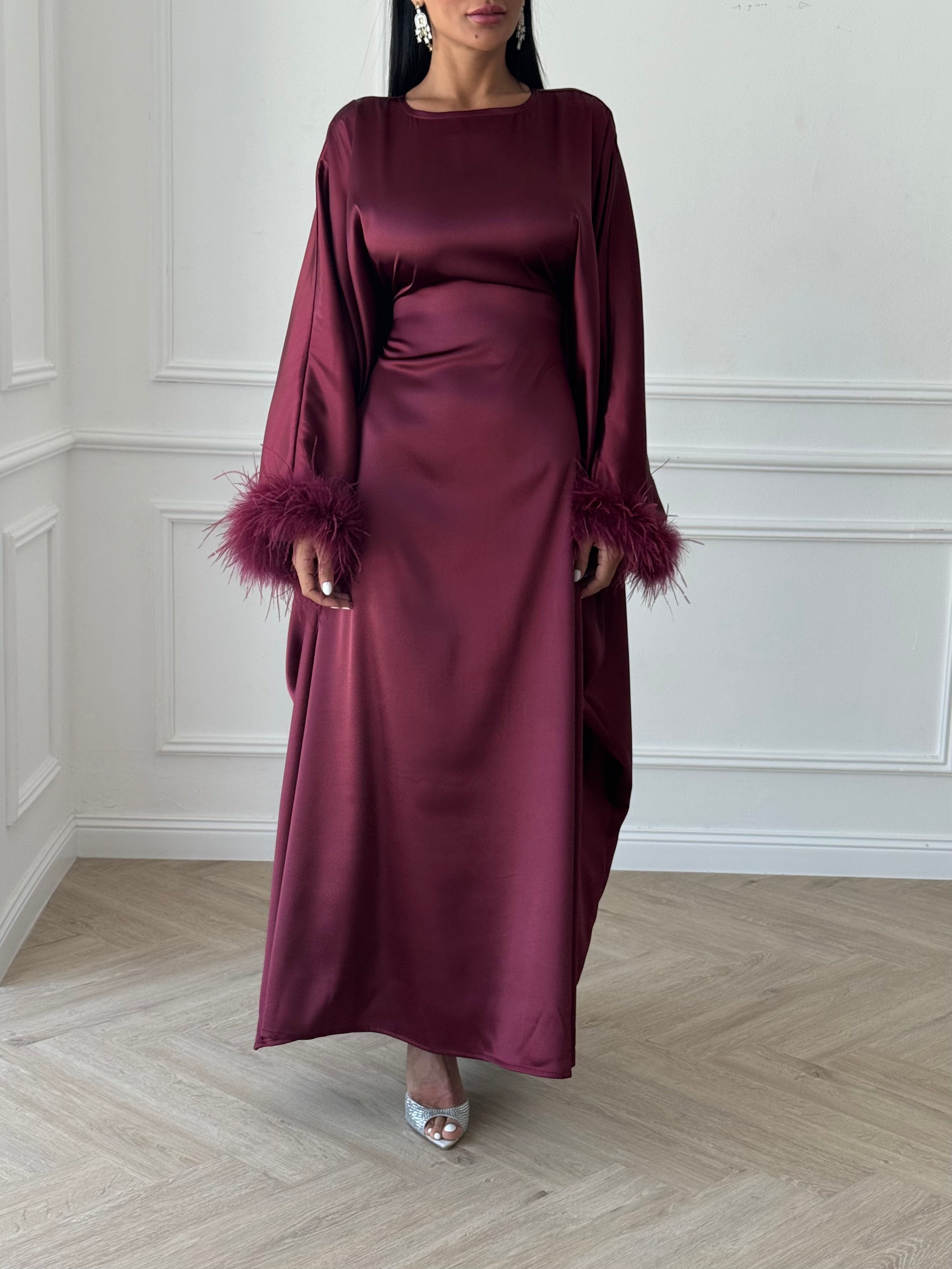 Arwa in Maroon