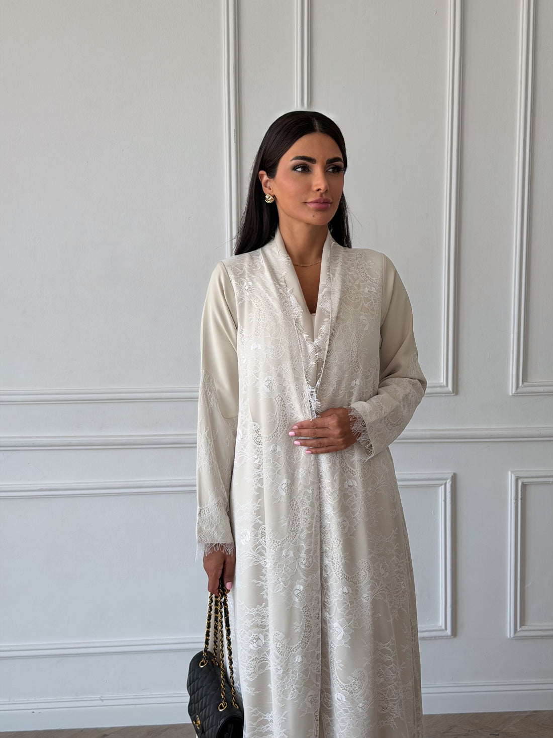 Amal in Beige