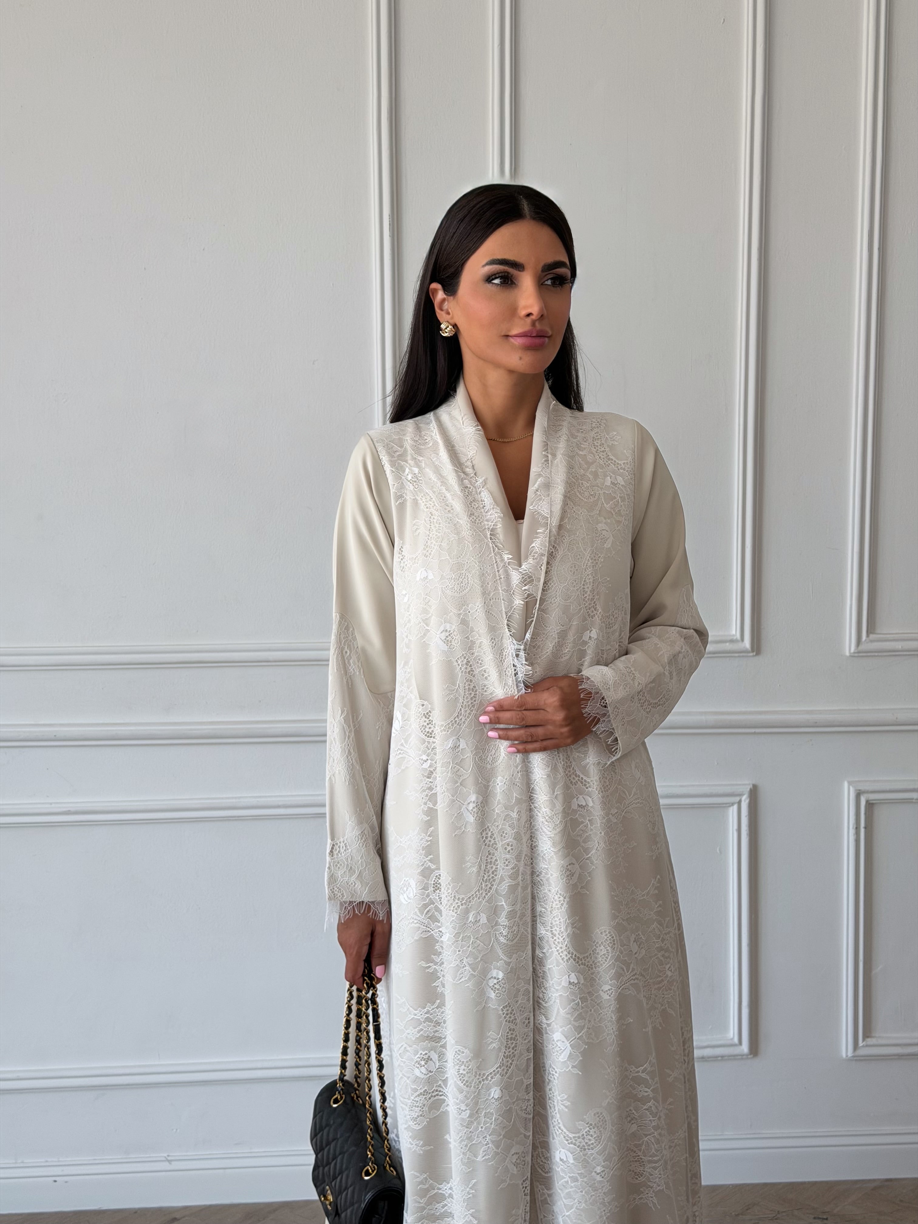 Amal in Beige