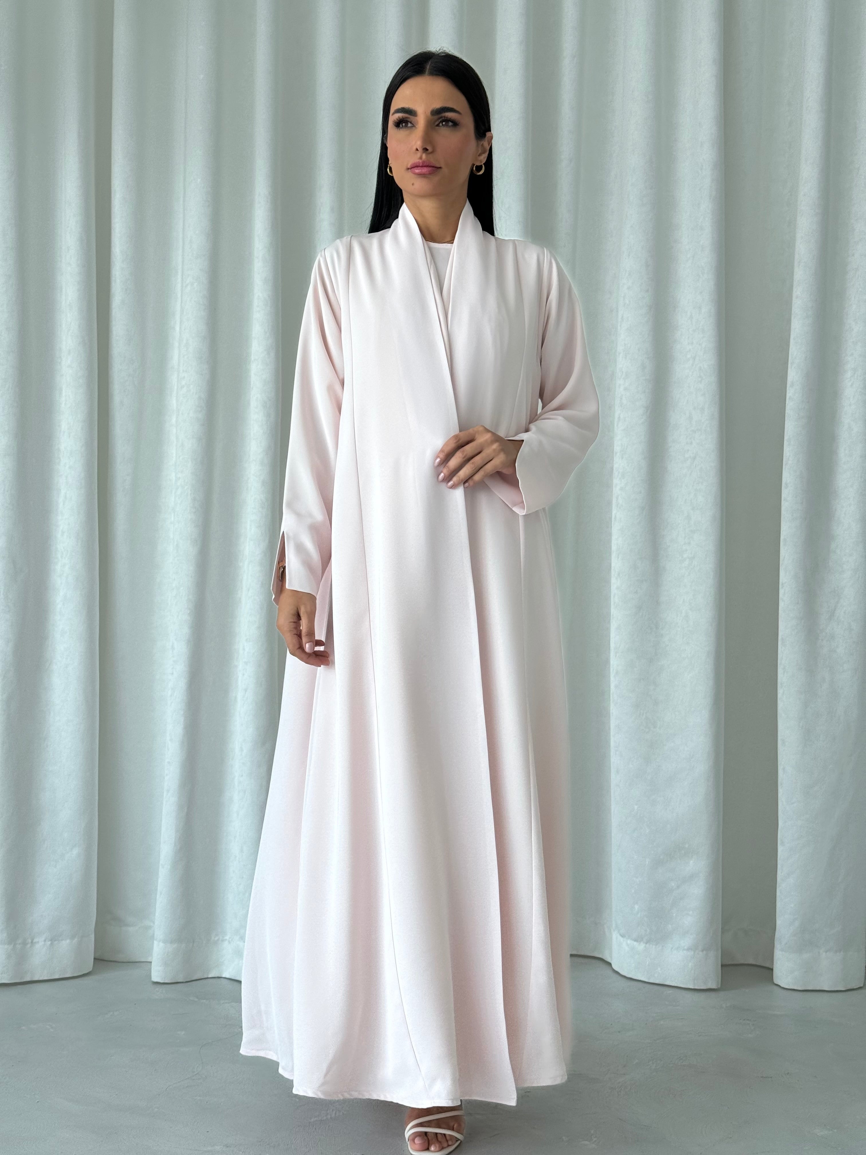 Mahra in Pink