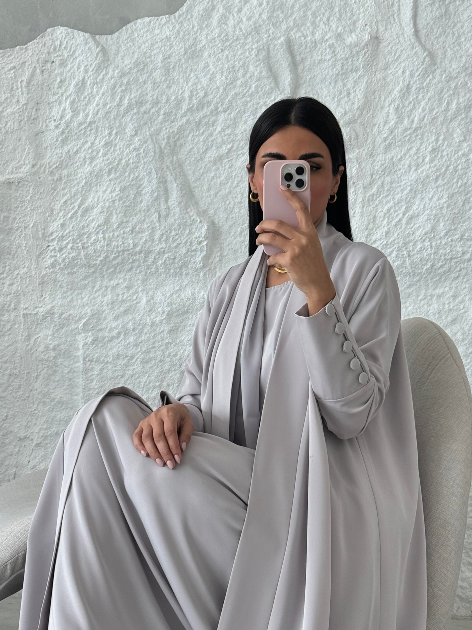 Yara in Grey