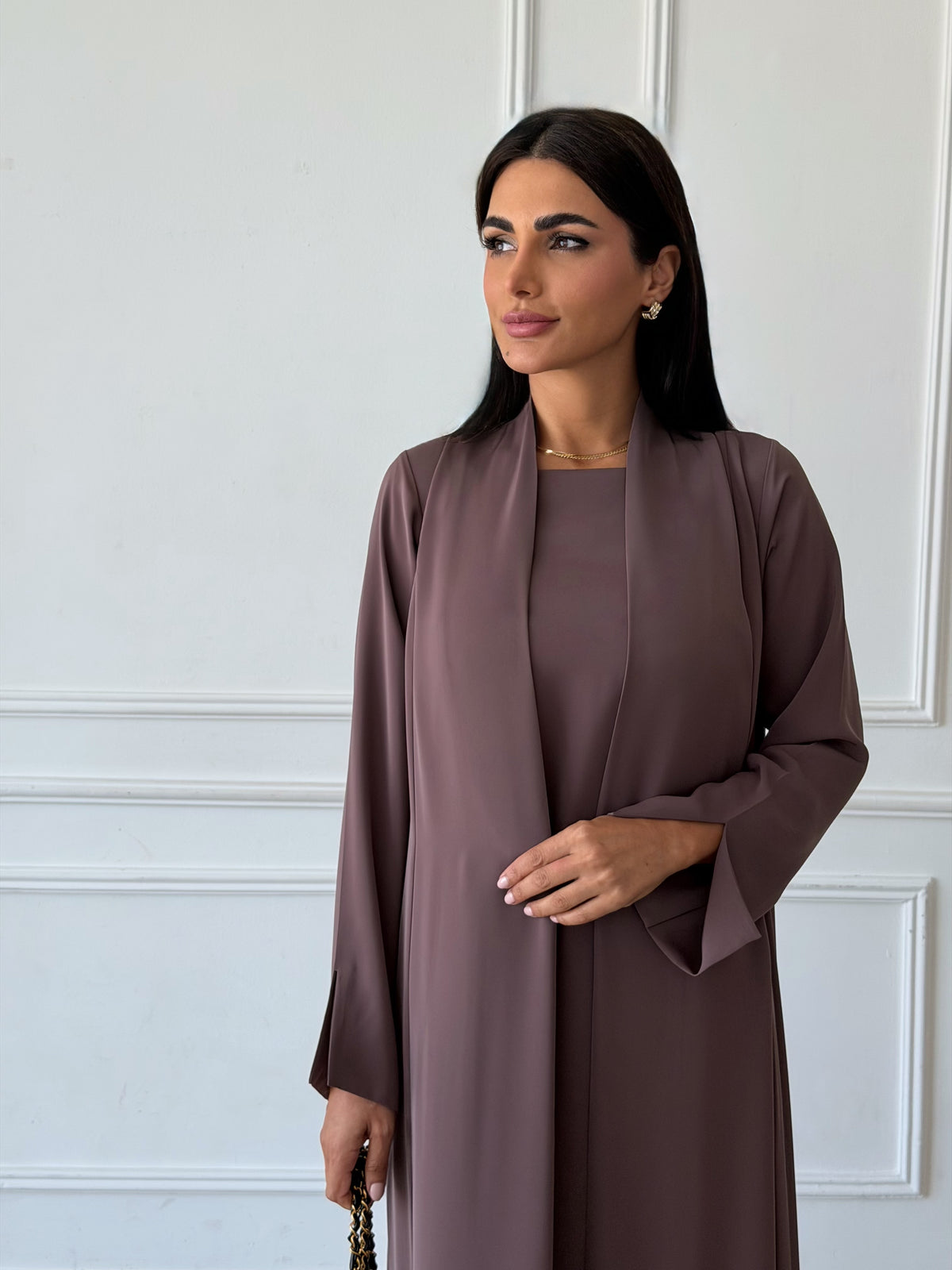 Mahra in Brown