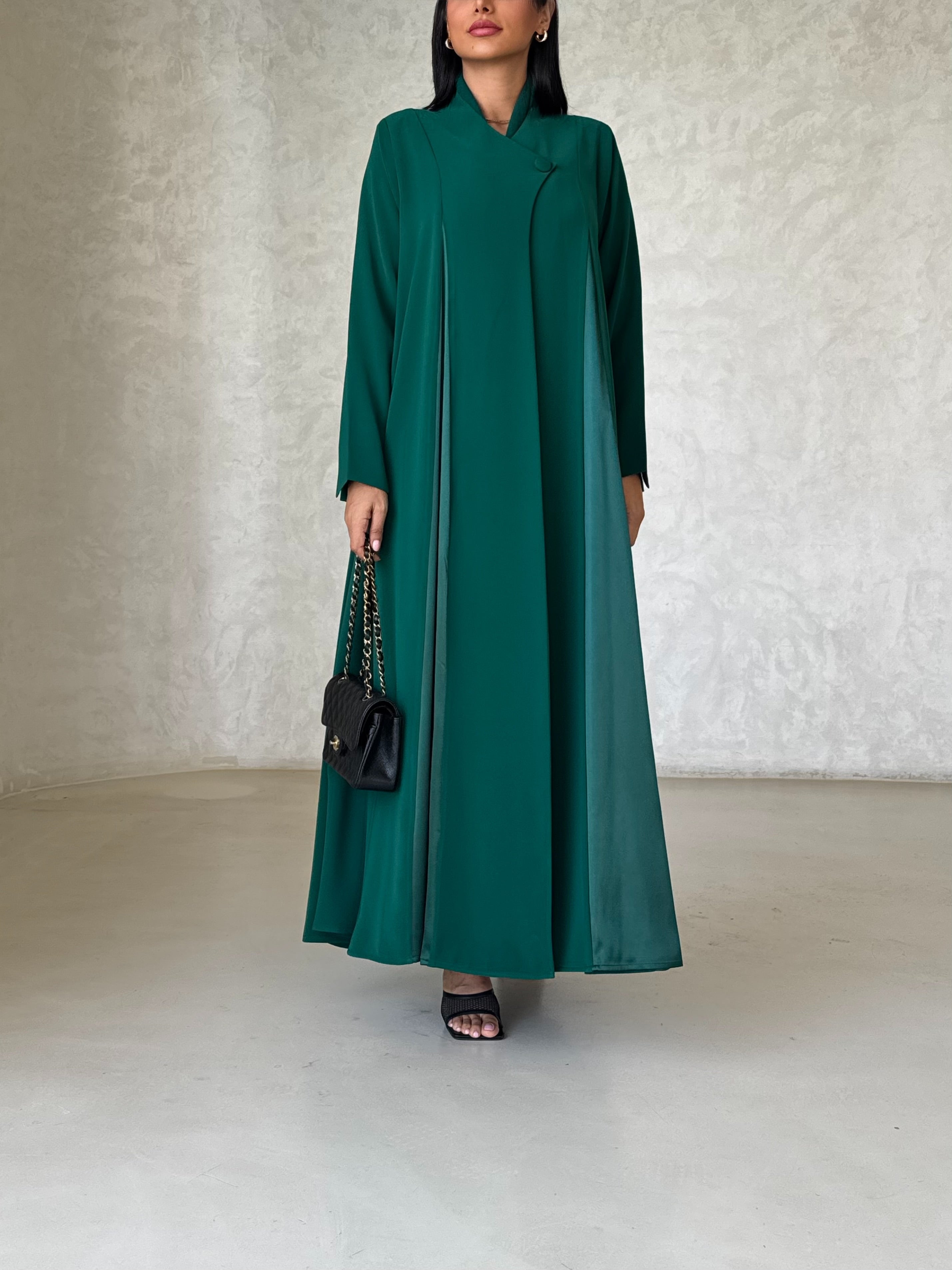 Muna in Green