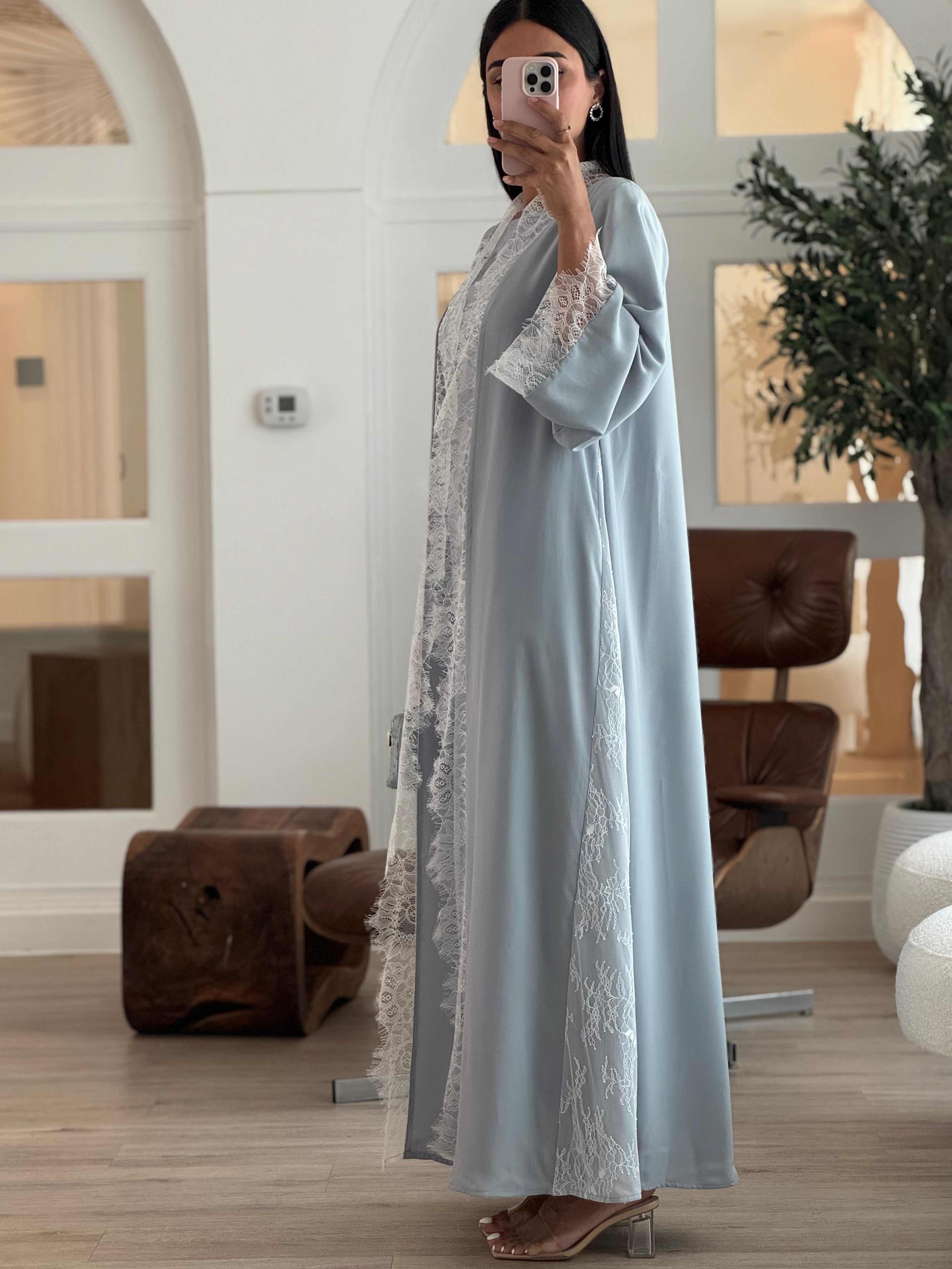 Lamis in Blue
