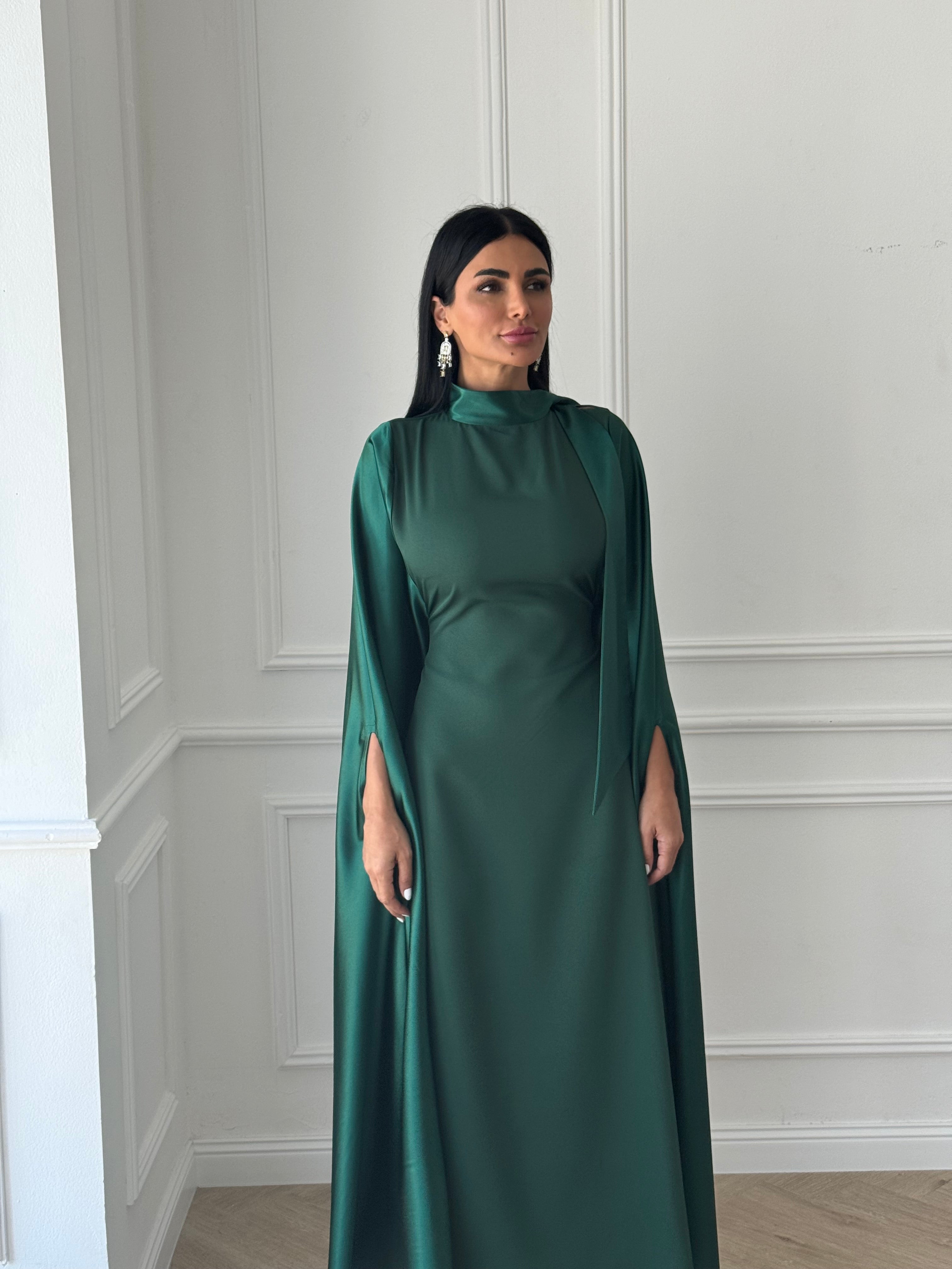 Shaikha in Dark Green