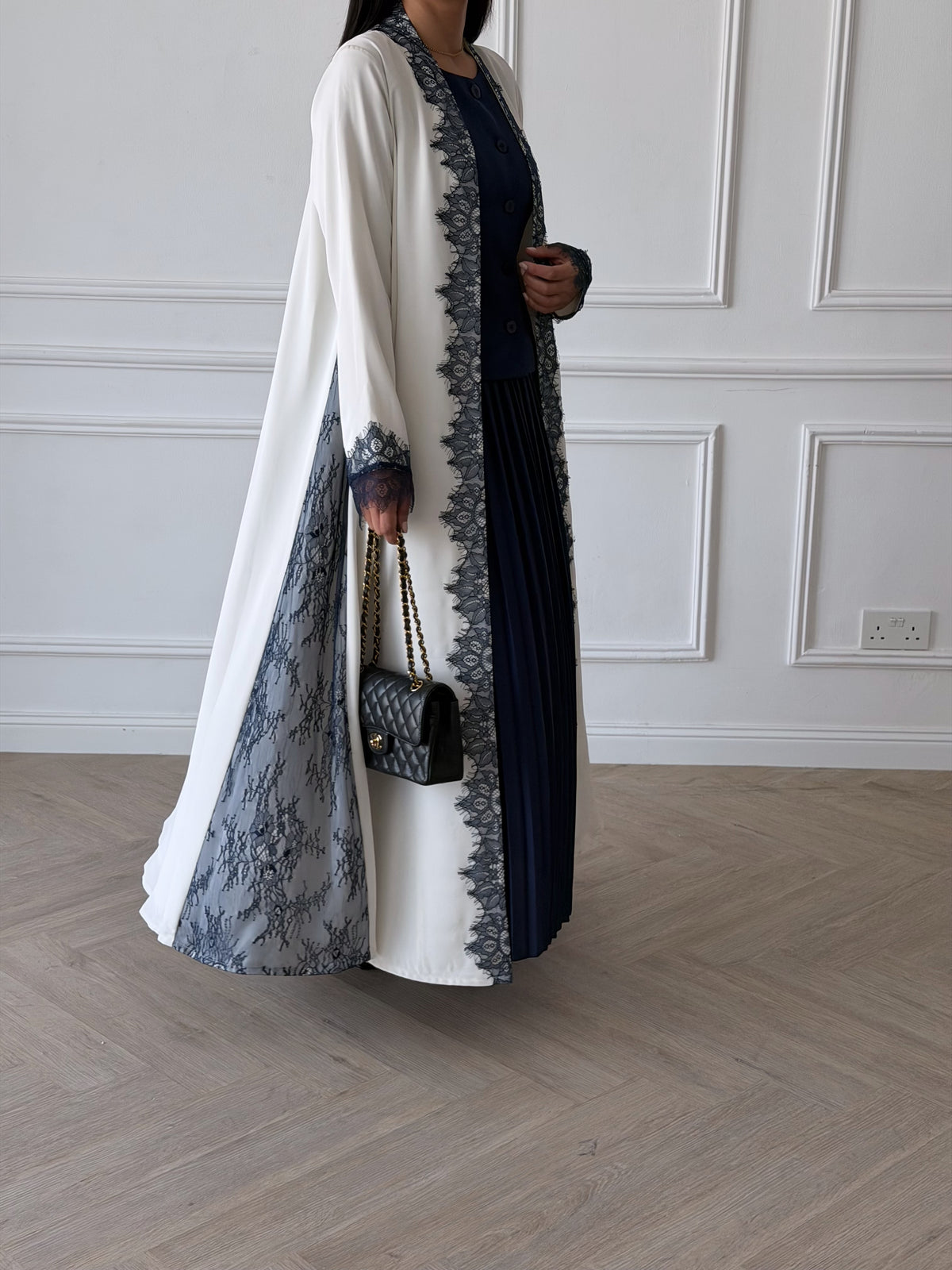 Rahaf in Cream-Navy