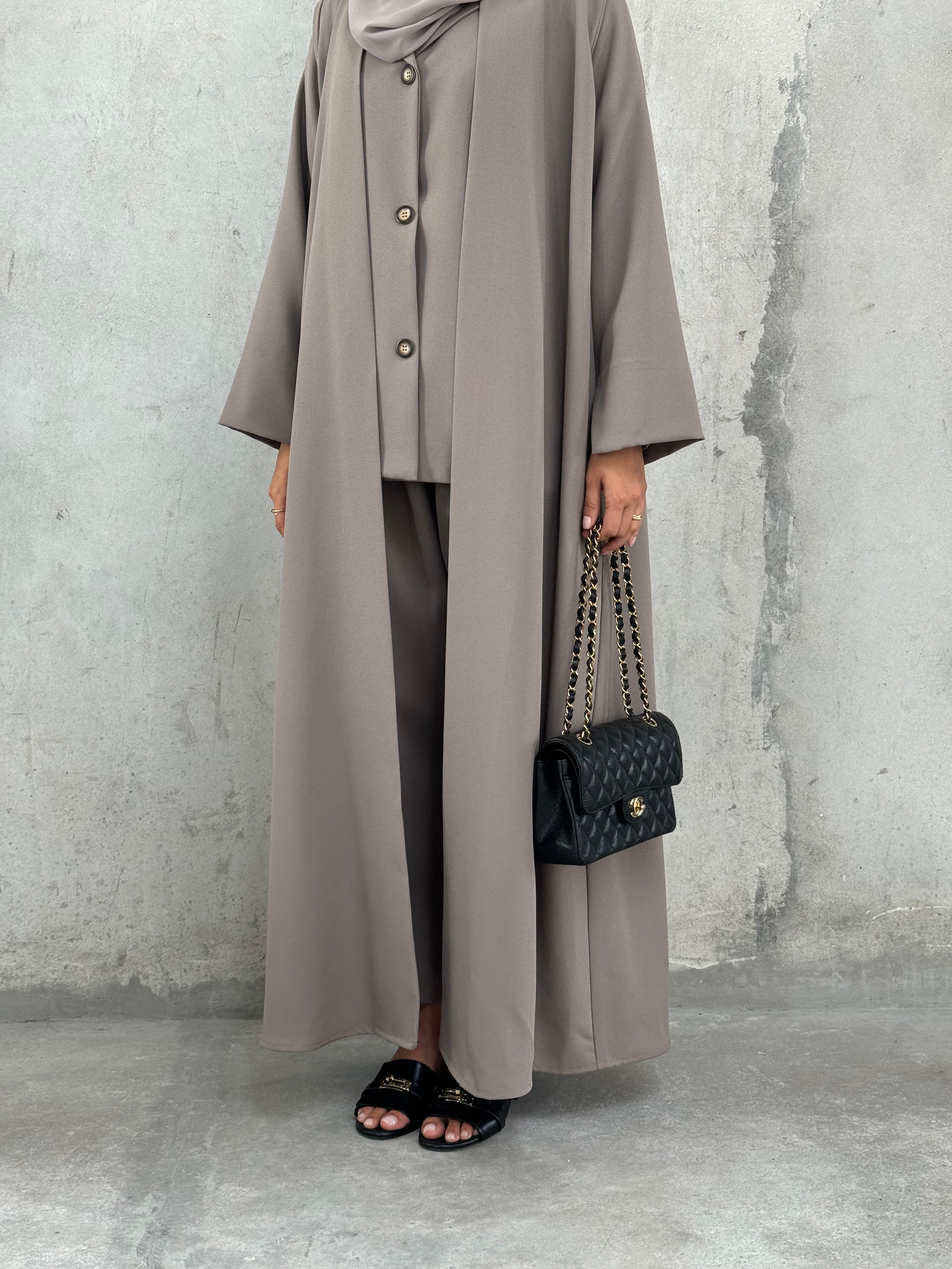 Haya in Taupe