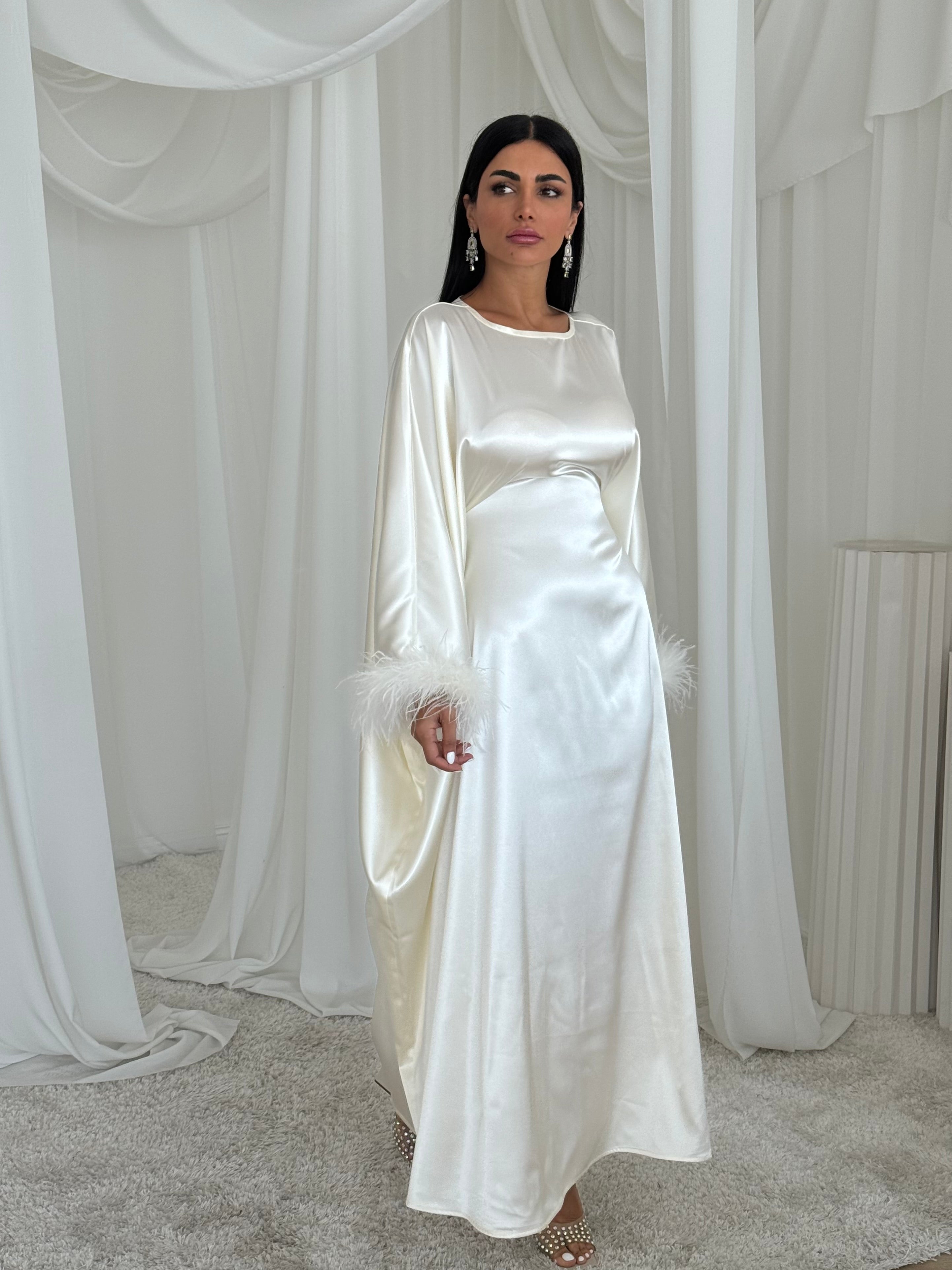 Arwa in Offwhite
