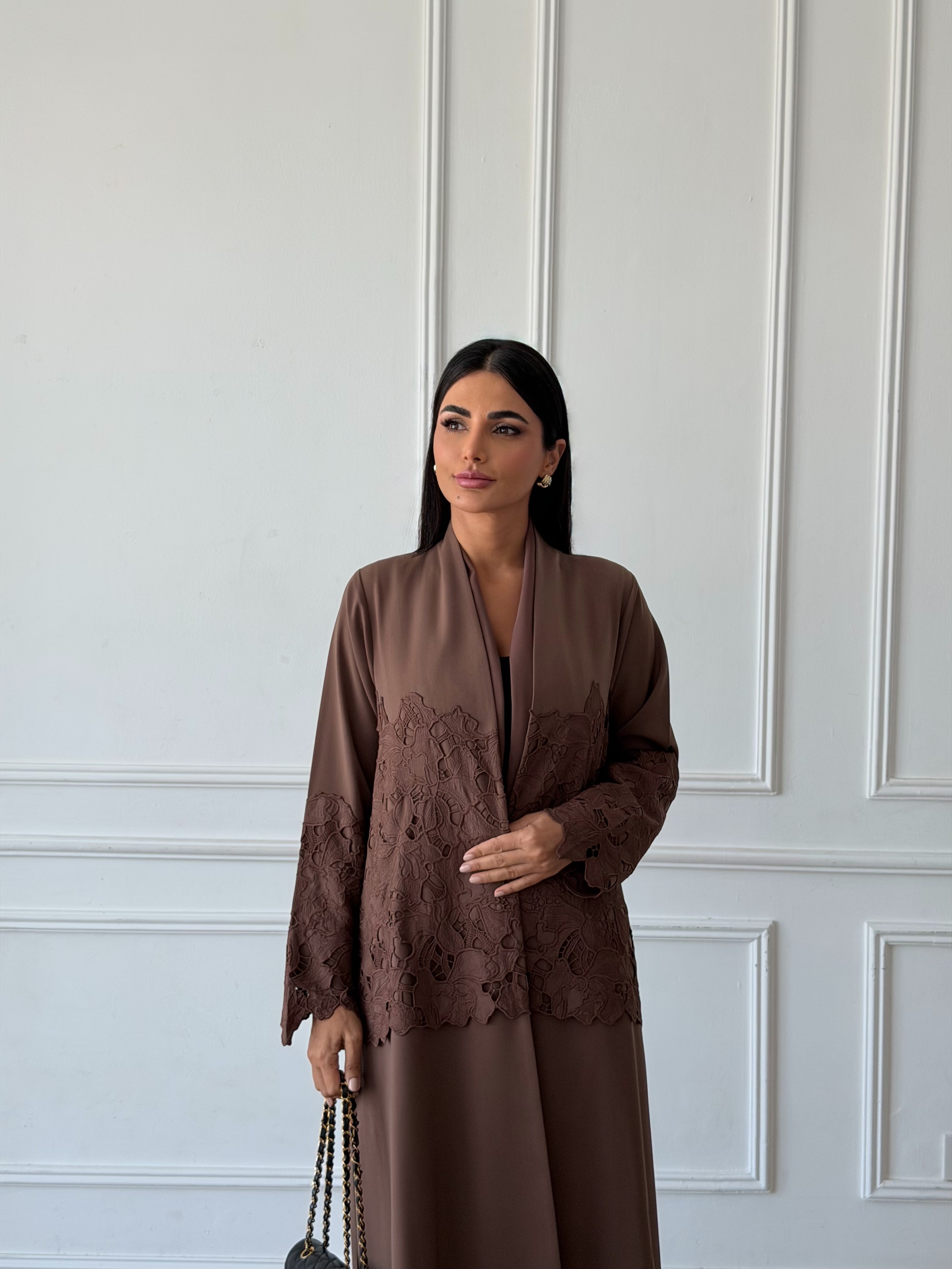 Dalia in Brown