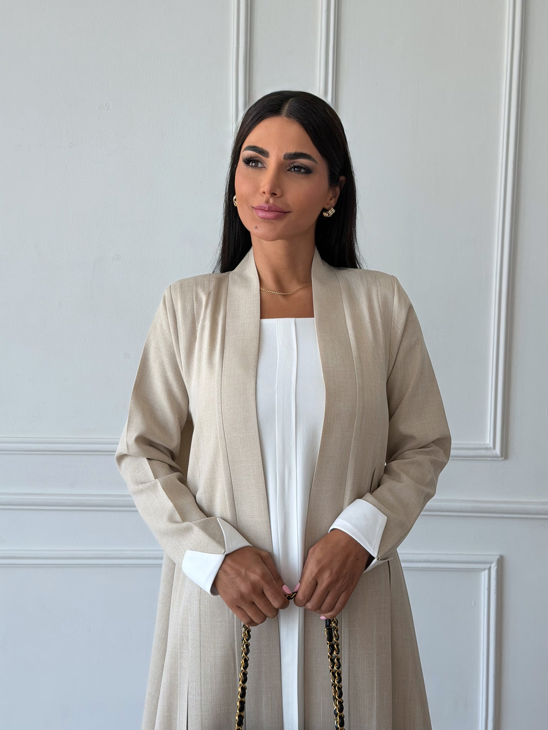 Noura in Beige