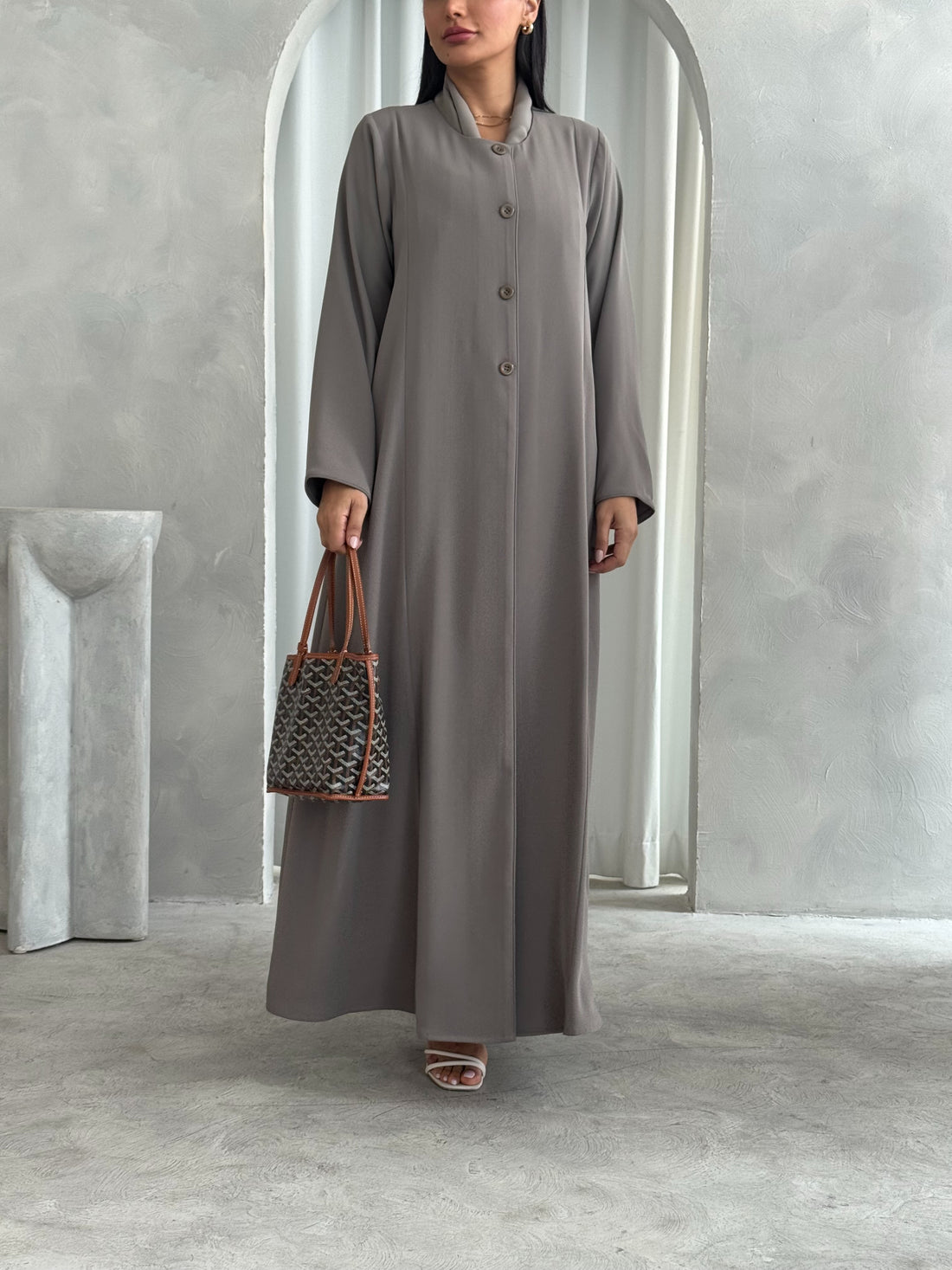 Safa in Olive Grey