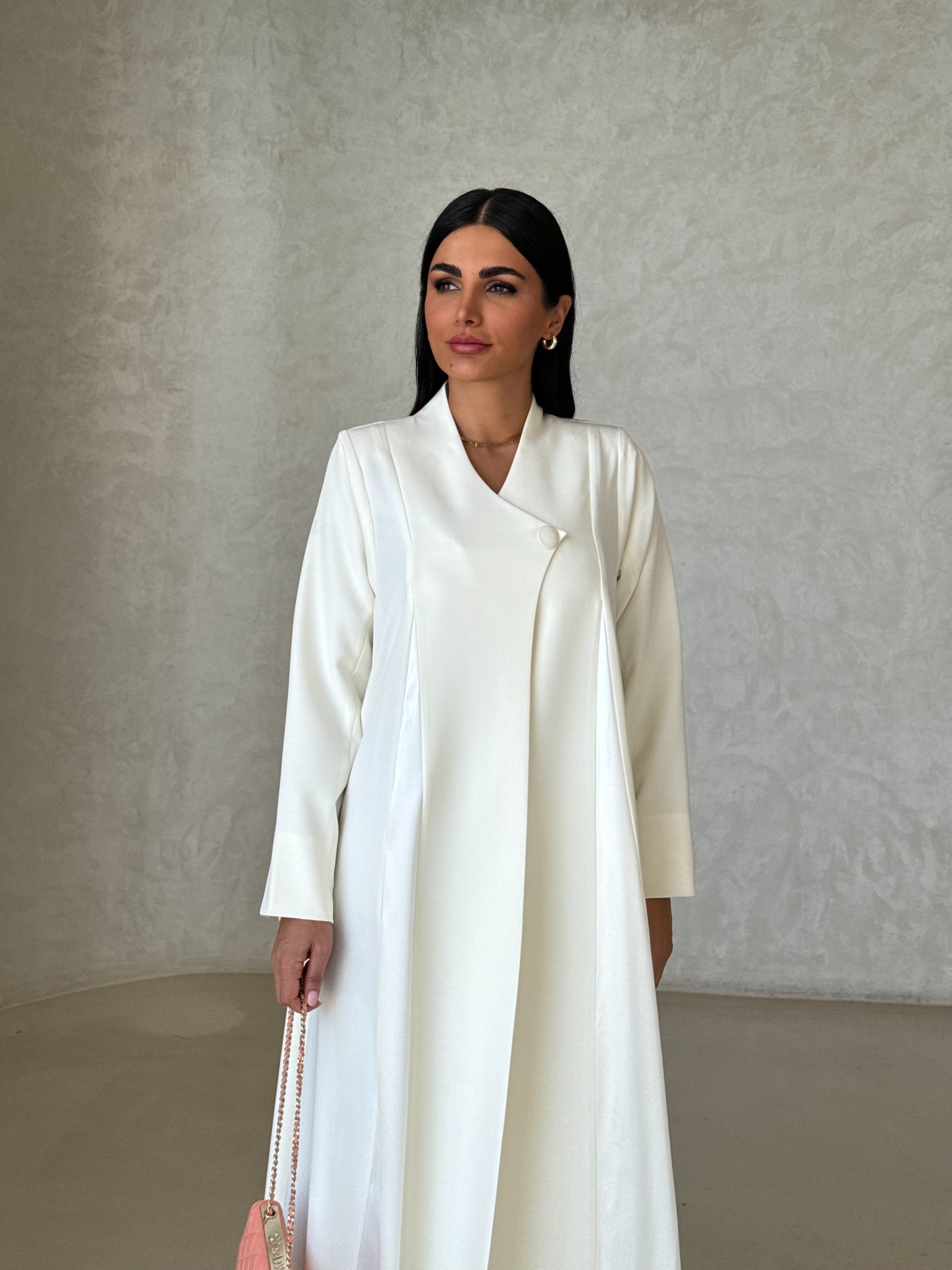 Muna in Offwhite