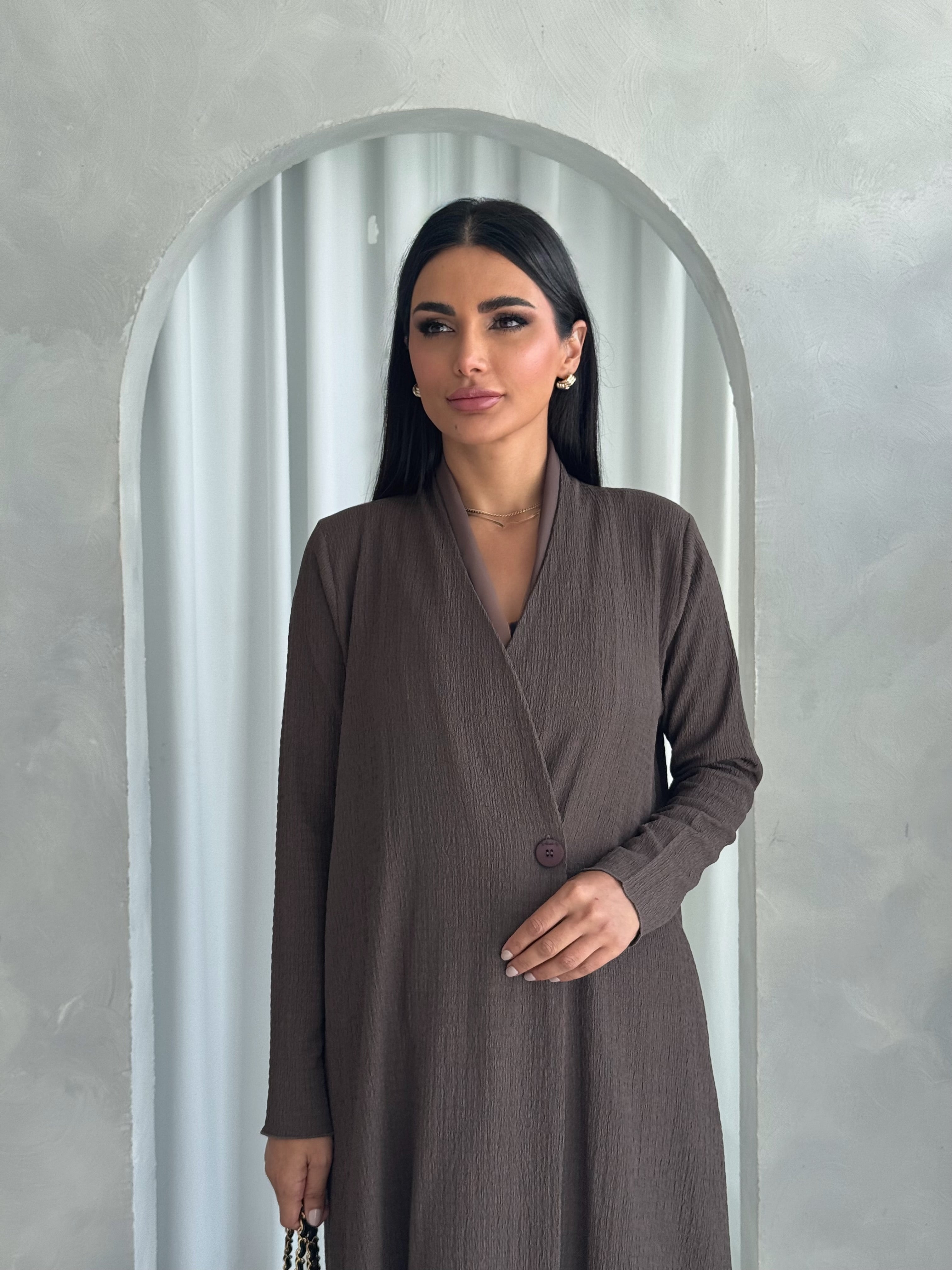 Huda in Taupe
