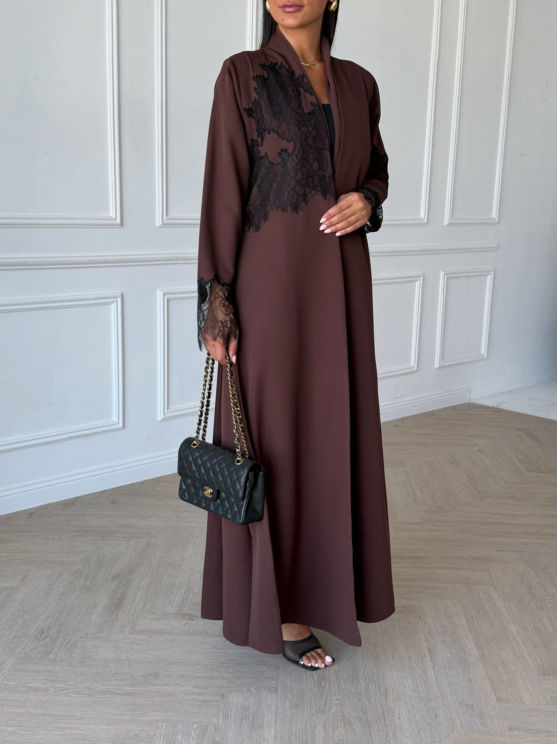 Naya in Brown