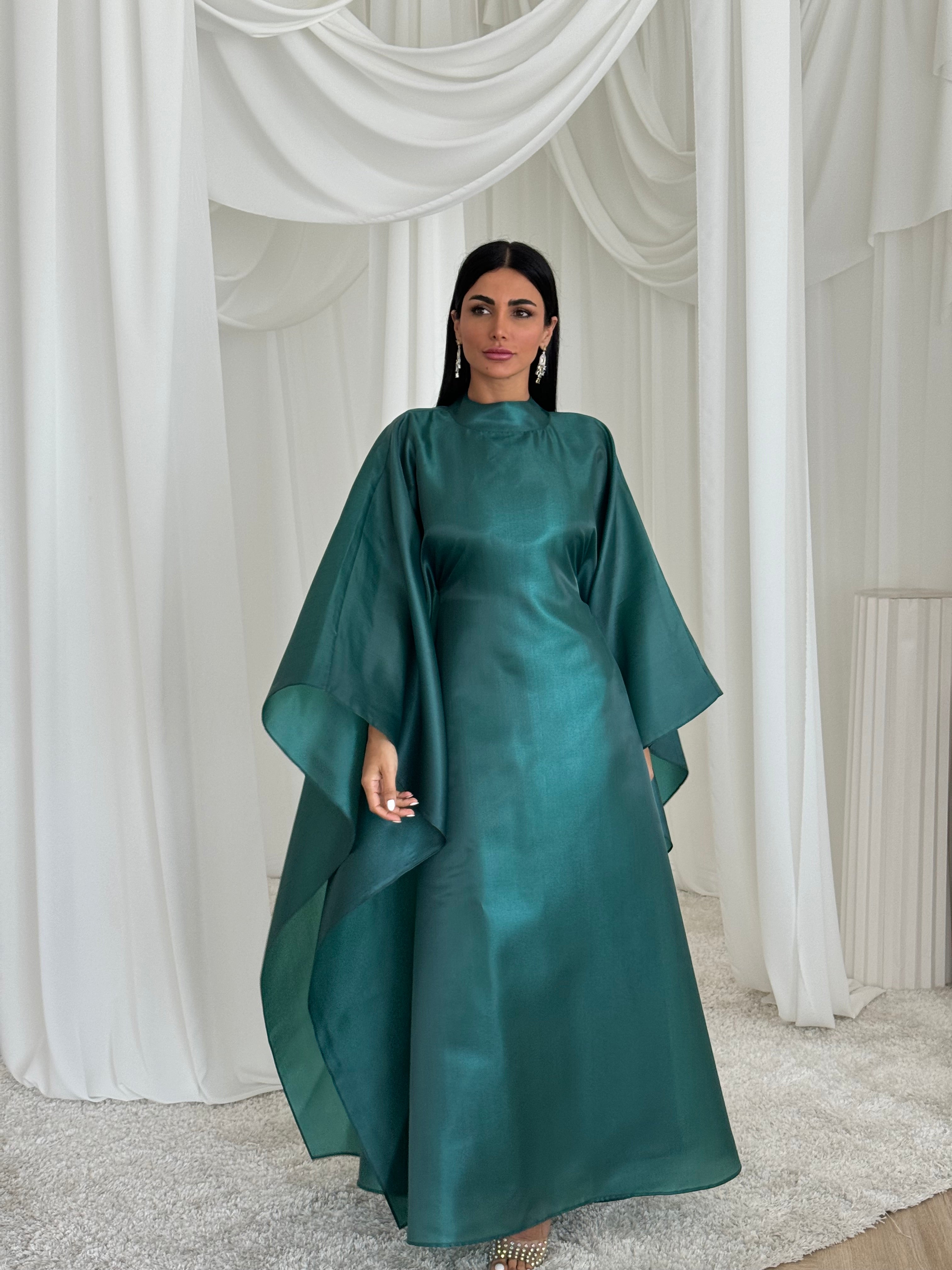 Inaya in Green