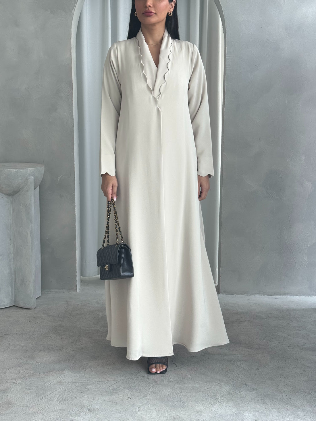 Najla in Beige