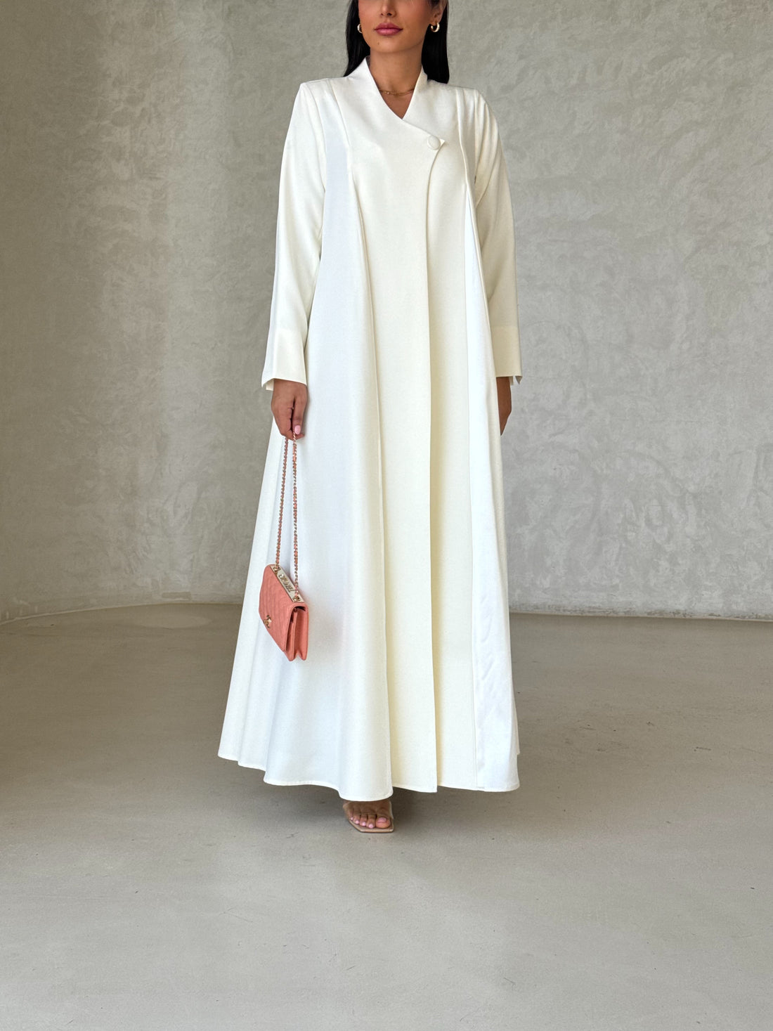 Muna in Offwhite