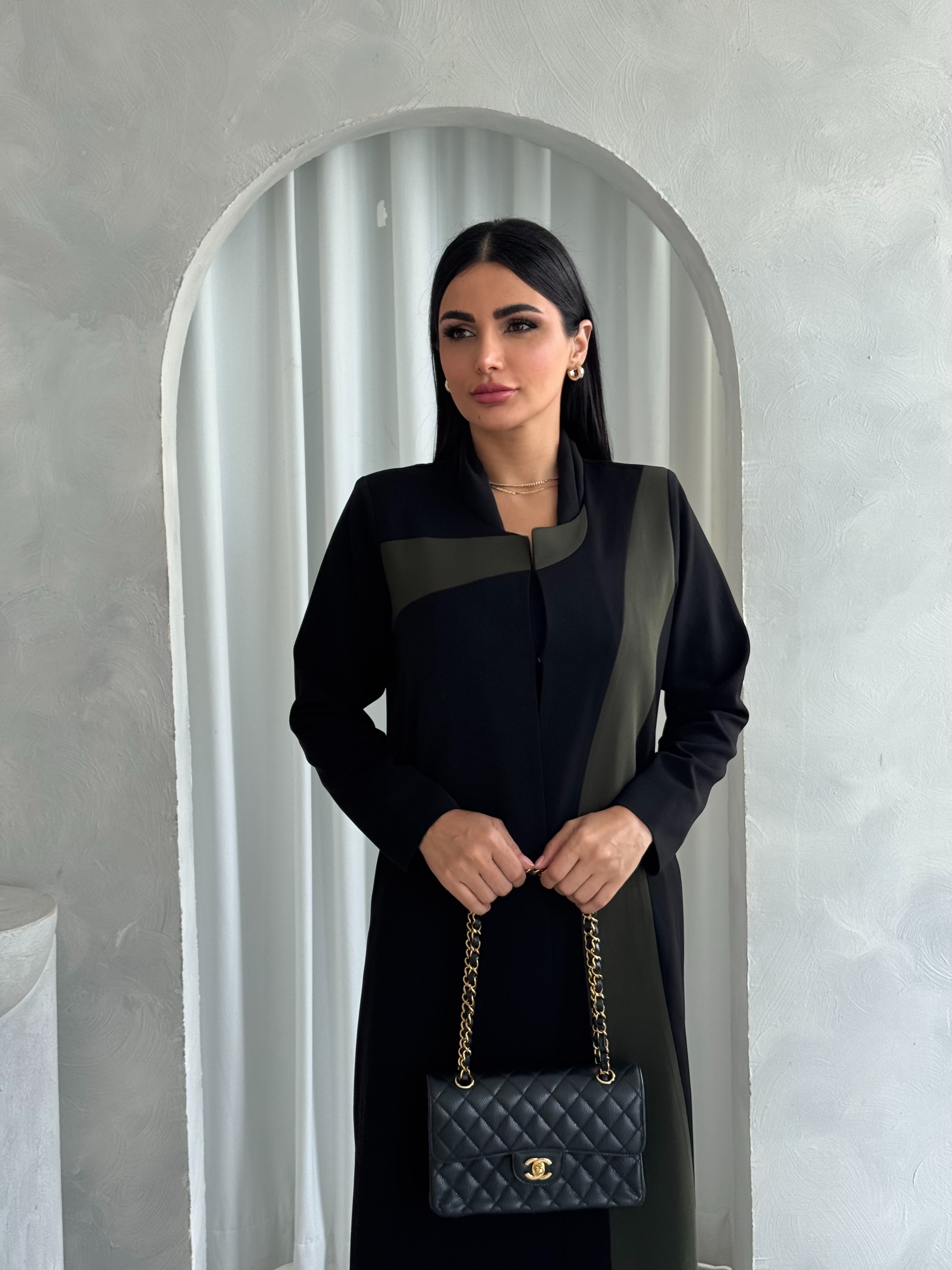 Ohoud in Black-Olive