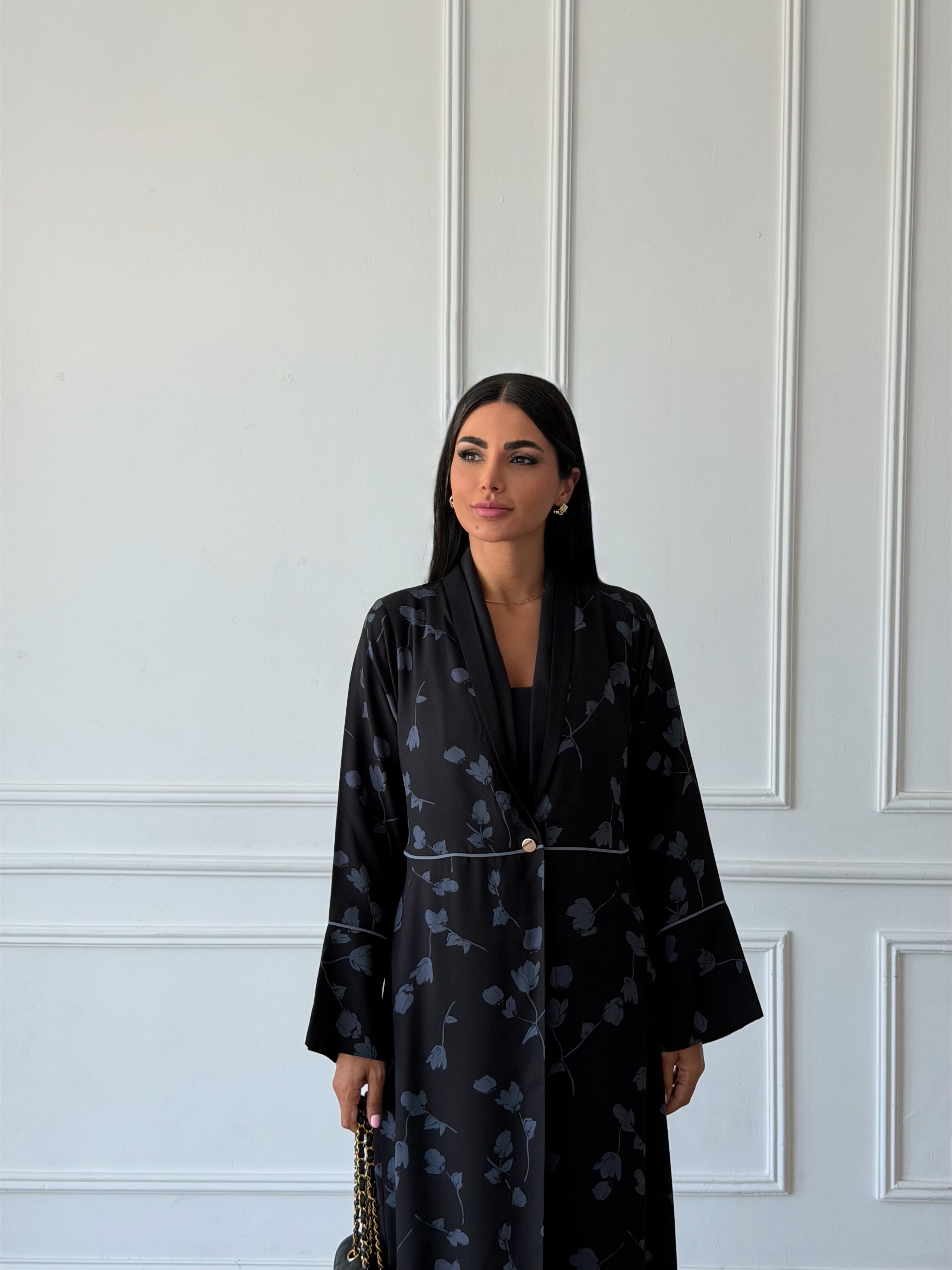 Rania in Black Grey