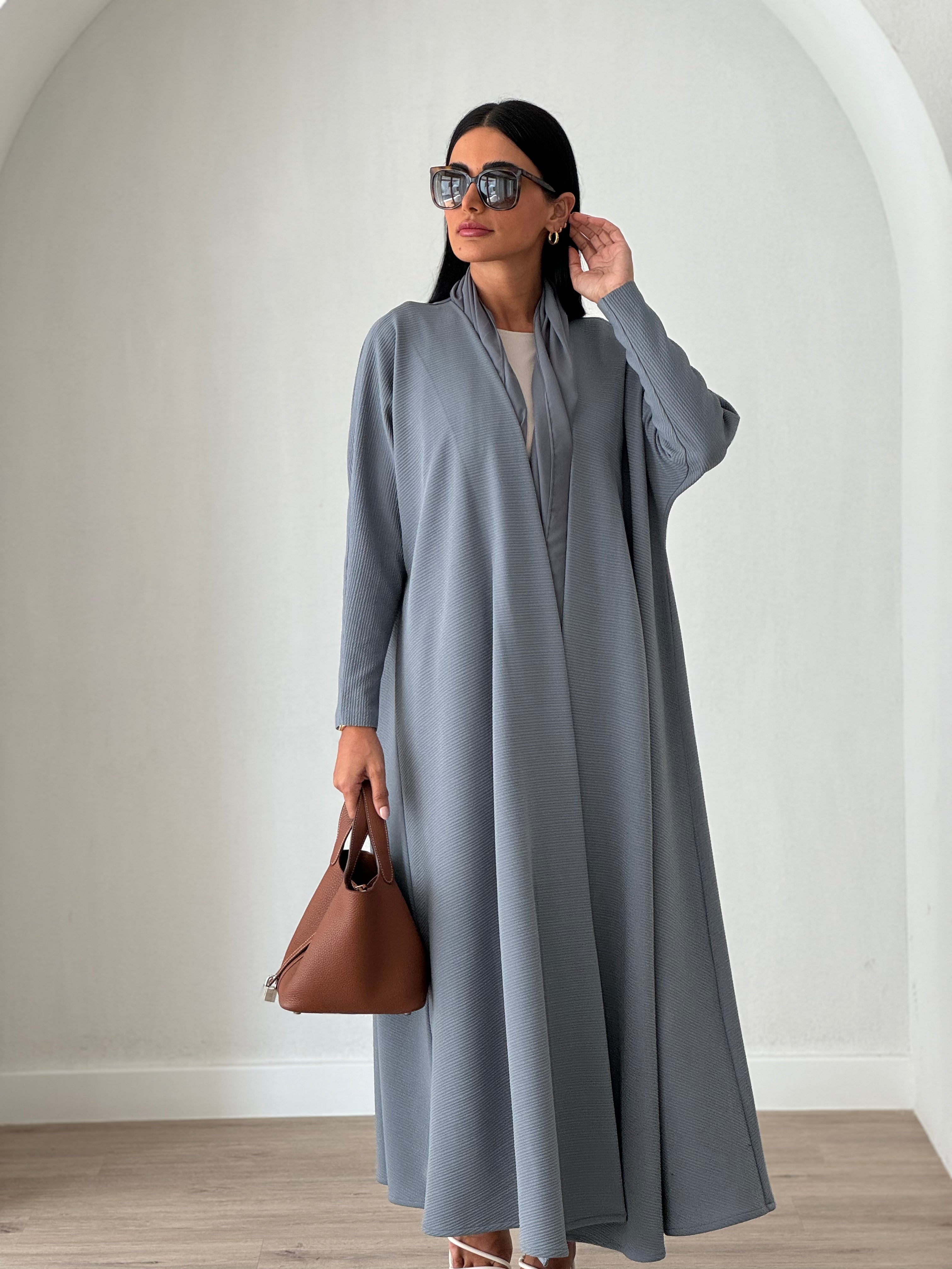 Cozy Pleated Abaya Grey