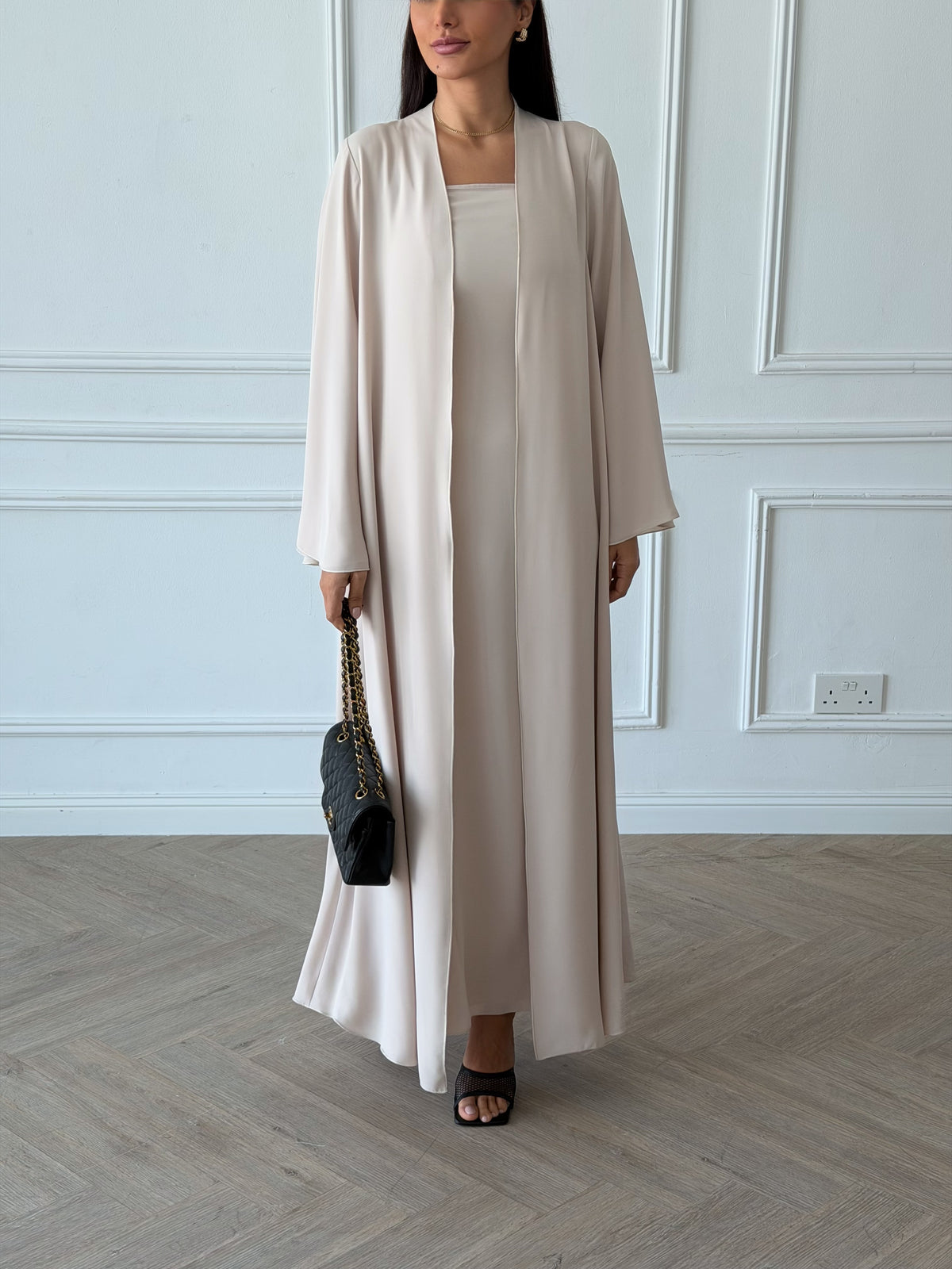 Mizna in Beige