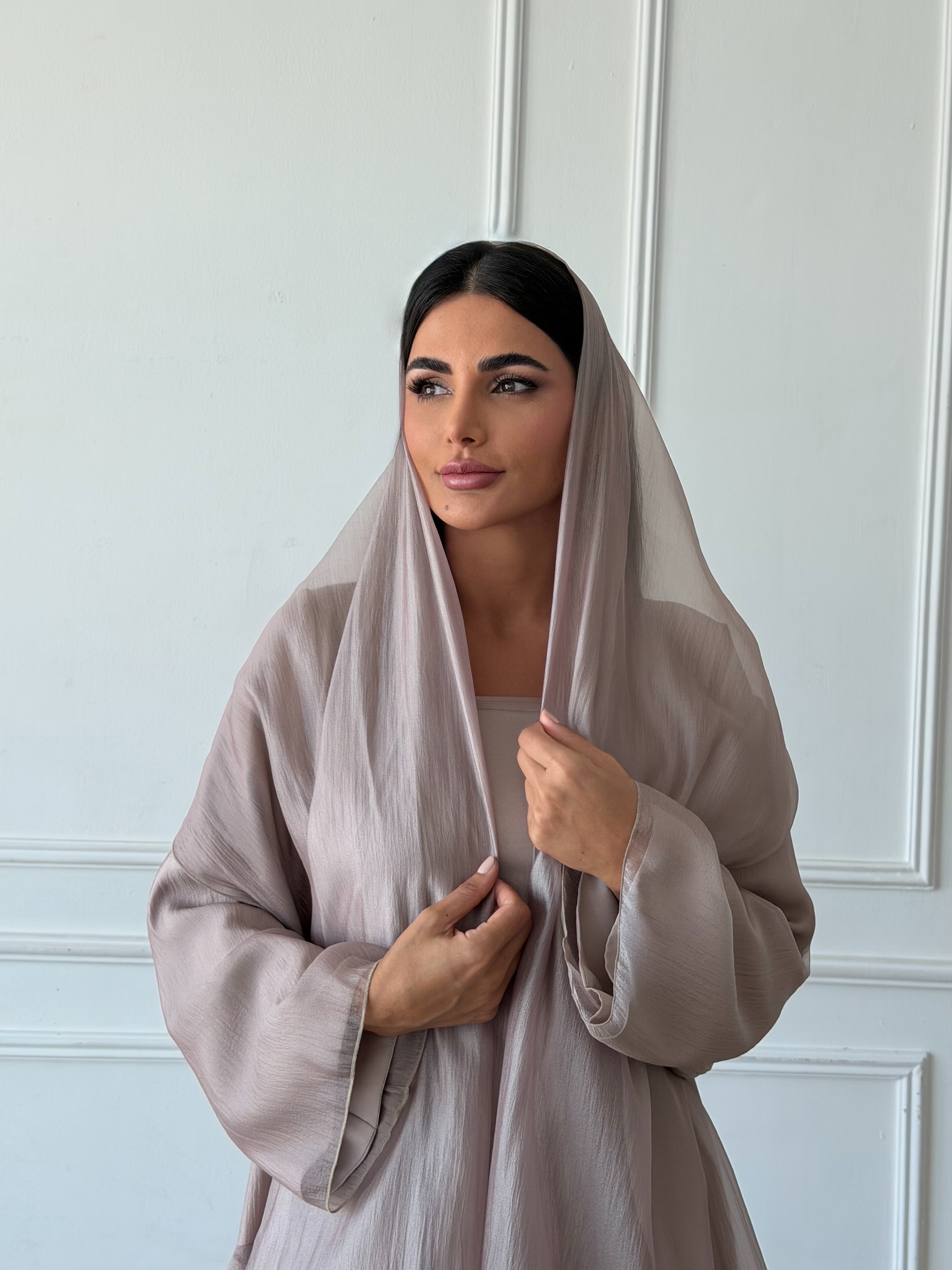 Farah in Mauve