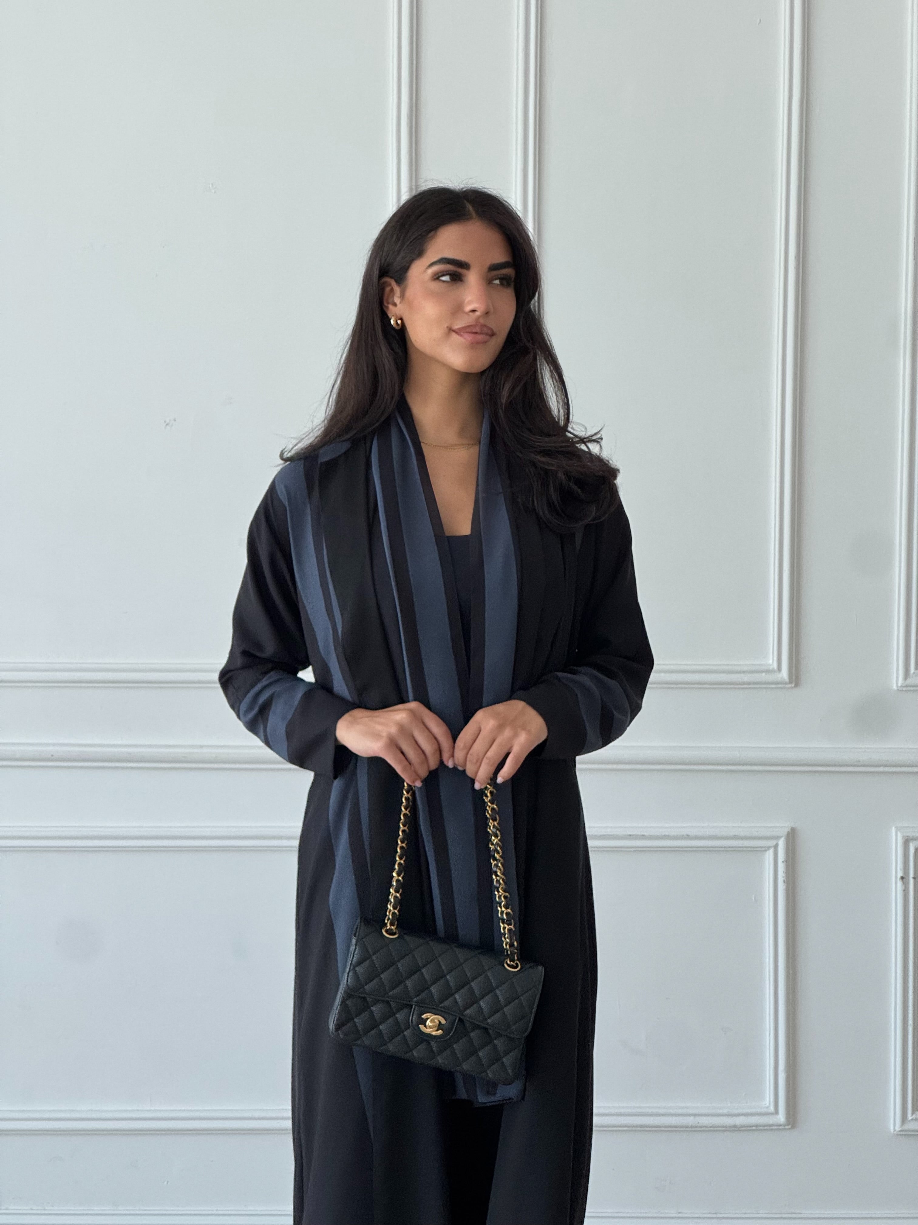 Maha in Black-Blue